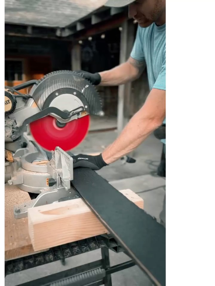 If you know @glaciermillworks you know they exclusively mill rad $hit. We’re excited to be installing their Shou Sugi Ban cedar siding (a.k.a. Gator Skin) for a bar feature wall in our showroom!
We have samples of most of their products and can help you select the best material and finish for your interior and exterior needs.
Locally milled. Locally made. Loved everywhere. 🖤
#glaciermillworks #gatorskinsiding #shousugiban #docoolshit #keepitlocal #homedesign #customdesign #strongholddesign #strongholdbuild