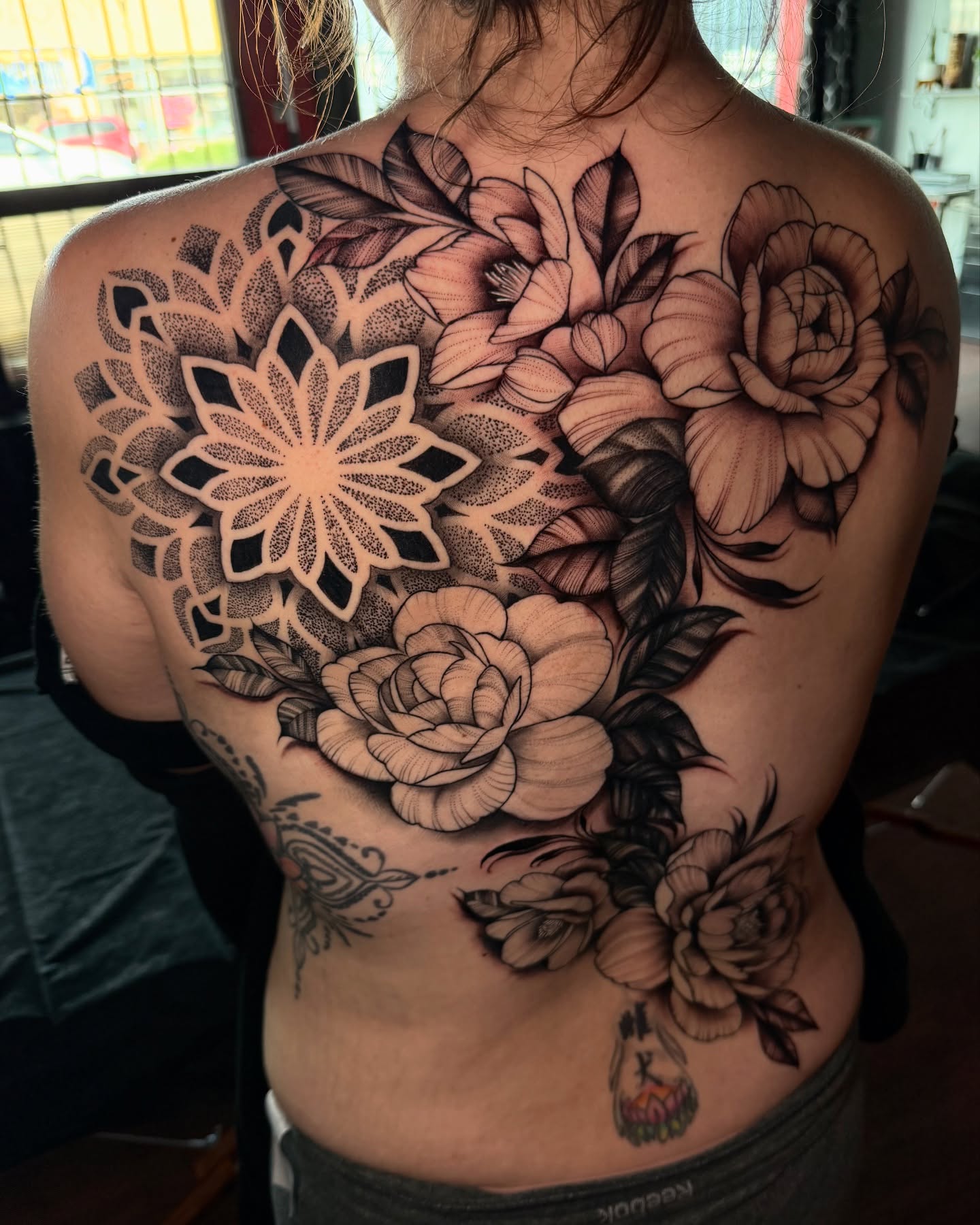 Cover-Up work
✍🏽Artist: Mike Aveno @mikeaveno_tattoos
🗓️Books: OPEN
To book: 📧marsinktattoo@gmail.com
📱 (408)508-9130
💲Deposit Req
•
•
•
#bayareatattooartist #marsink #marsinktattoo #california #bayarea #tattoos #sanjose #rosetattoo #sanjosetattooartist #bayarea #floraltattoo #mandalatattoo #colortattooartist #backtattoo