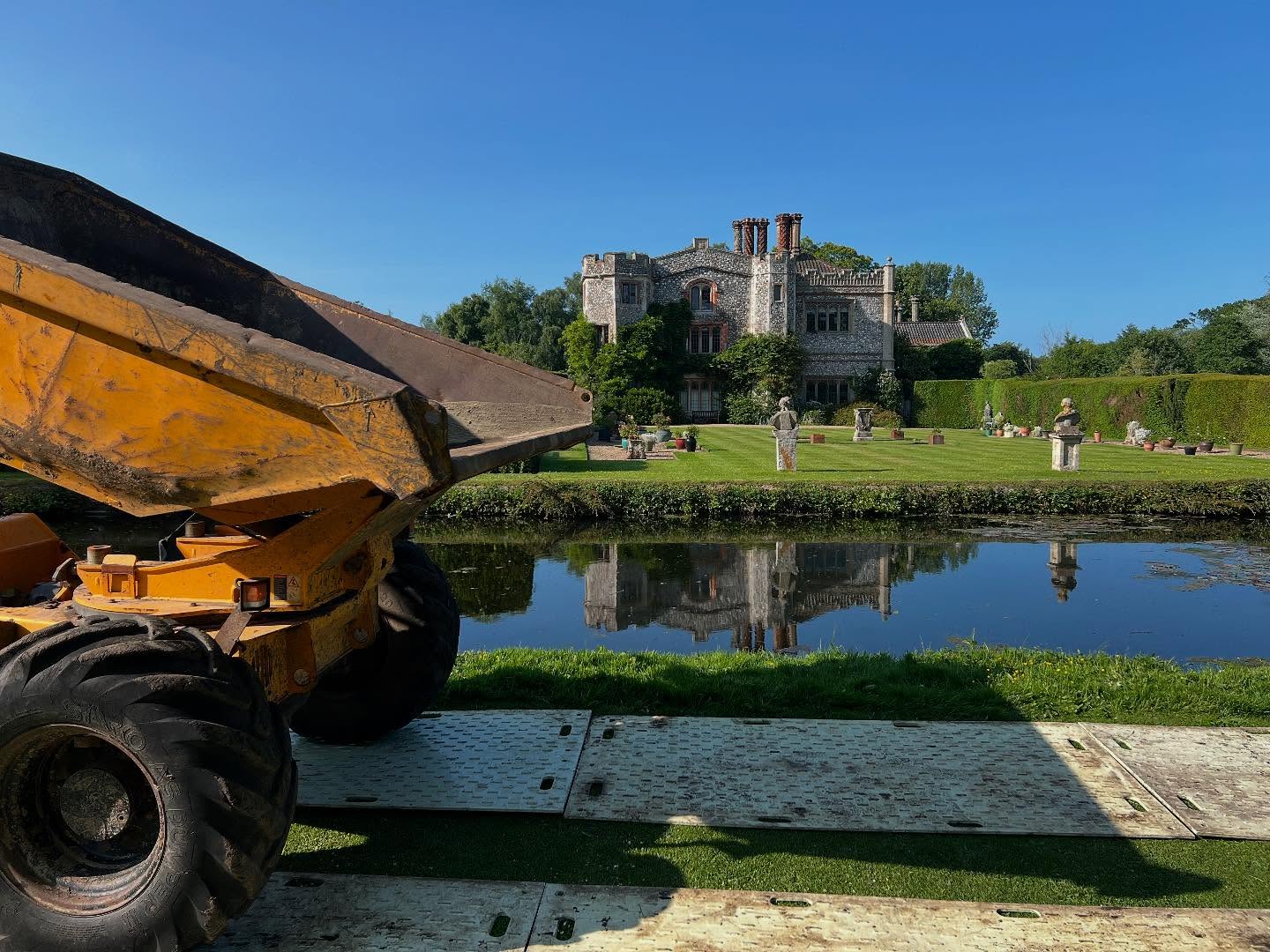 We are very lucky that we get to work in some beautiful locations. #norfolk #groundworks #estate #manningtonestate