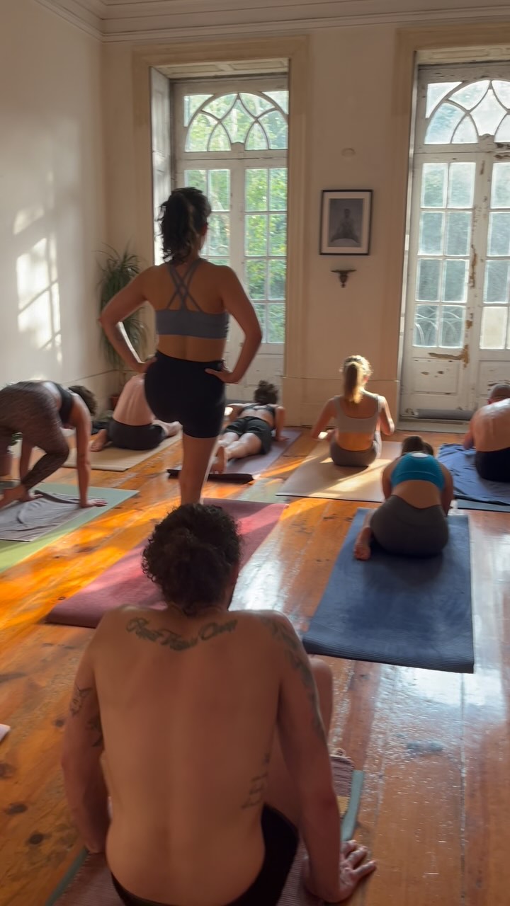 ✨Today, Wednesday, June 11th is a Full Moon 🌕 — a day of rest from asana practice. There will be no Mysore class or any other classes/extra activities.
⸻
The Full Moon in Sagittarius shines a light on the need for expansion, adventure, and the pursuit of knowledge. This is a time to explore new horizons, both physically and mentally. Sagittarius energy is optimistic, adventurous, and philosophical, encouraging you to seek truth and broaden your understanding of the world. During this phase, you may feel a strong urge to travel, learn about different cultures, and expand your perspective. The Full Moon in Sagittarius also invites you to reflect on your beliefs and align your actions with your inner truth. It’s a beautiful opportunity to release limitations and embrace new experiences with enthusiasm and joy. 🙏🏻✨
#fullmoon #ashtangayoga #yoga #moonday #love #ashtangacommunity #mysorepratice