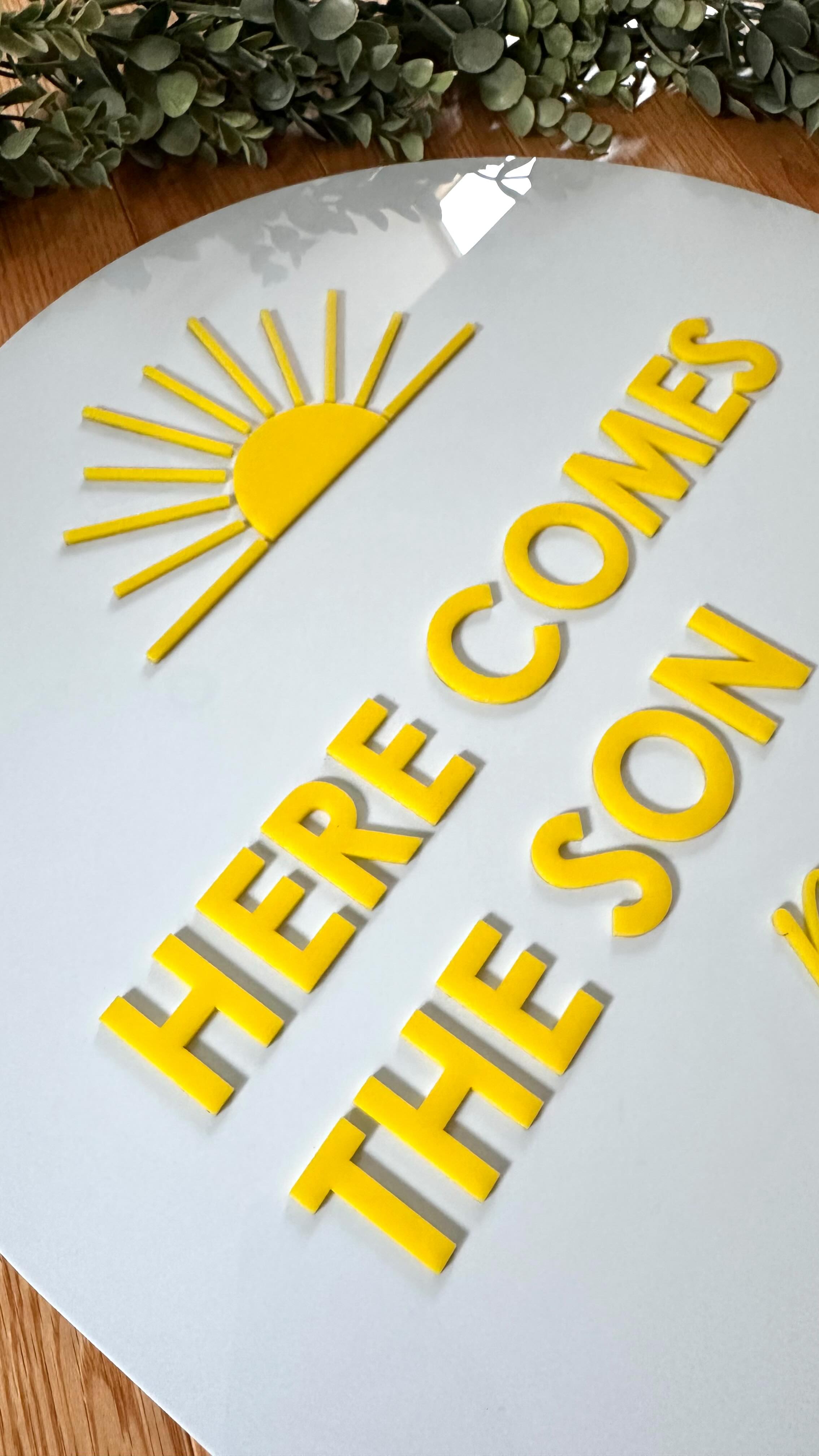 The sweetest baby shower sign for @daisyeventsnj ☀️
Scored and cut on my @thunderlaserusa
#acrylic #lasercutting #laserengraving #thundernova #thundernova51 #welcomesign #babyshower #babyshowerideas #babyshowerdecor #eventdecor #herecomestheson #designhousebybrittany