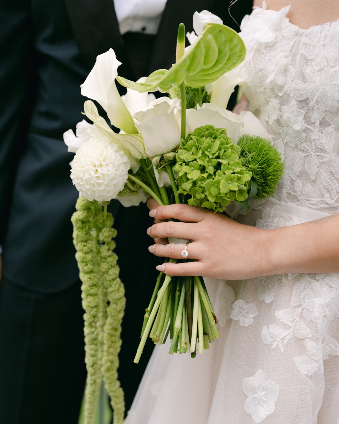 details from N+L wedding day at @onehundredacrewood 🤍 what an honour to be the first to grace their new beautiful barn 🥹
Photo @rayastudios_
Venue @onehundredacrewood
Florals @bydahliathalia
Beauty @aglowbyjoan