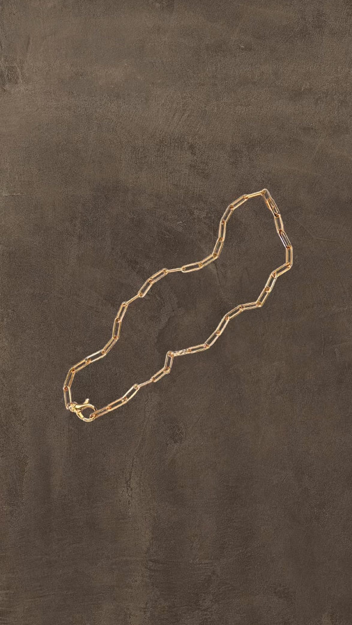 ✨ 18kt Gold Paper Clip Chain ✨
At O’CON, your vision becomes reality.
We craft custom link chains for your collection — any style, any design.
Luxury made to order.
DM us to create your exclusive piece.
#GoldJewelry #CustomChains #OCONJewelry #18ktGold #JewelryDesign