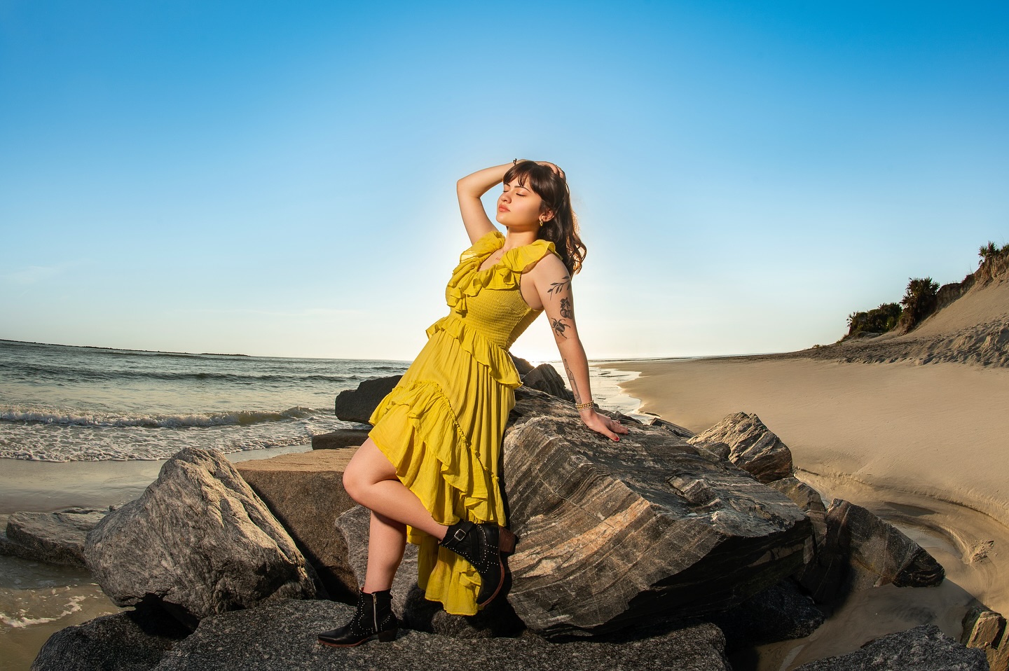 We’re OBSESSED with @_katie.means senior portraits! ✨ She’s got an old soul, wise beyond her years and so sure of herself it was refreshing!
We loved her choice of the @freepeople chartreuse dress and black boots at the beach, very unique & stylish. Her parents got this one enlarged & framed for the wall, can’t wait to see it installed. 🤗
Congratulations, Katie! We know you’ll thrive at @highpointu. Have fun at your graduation party today. 🎉