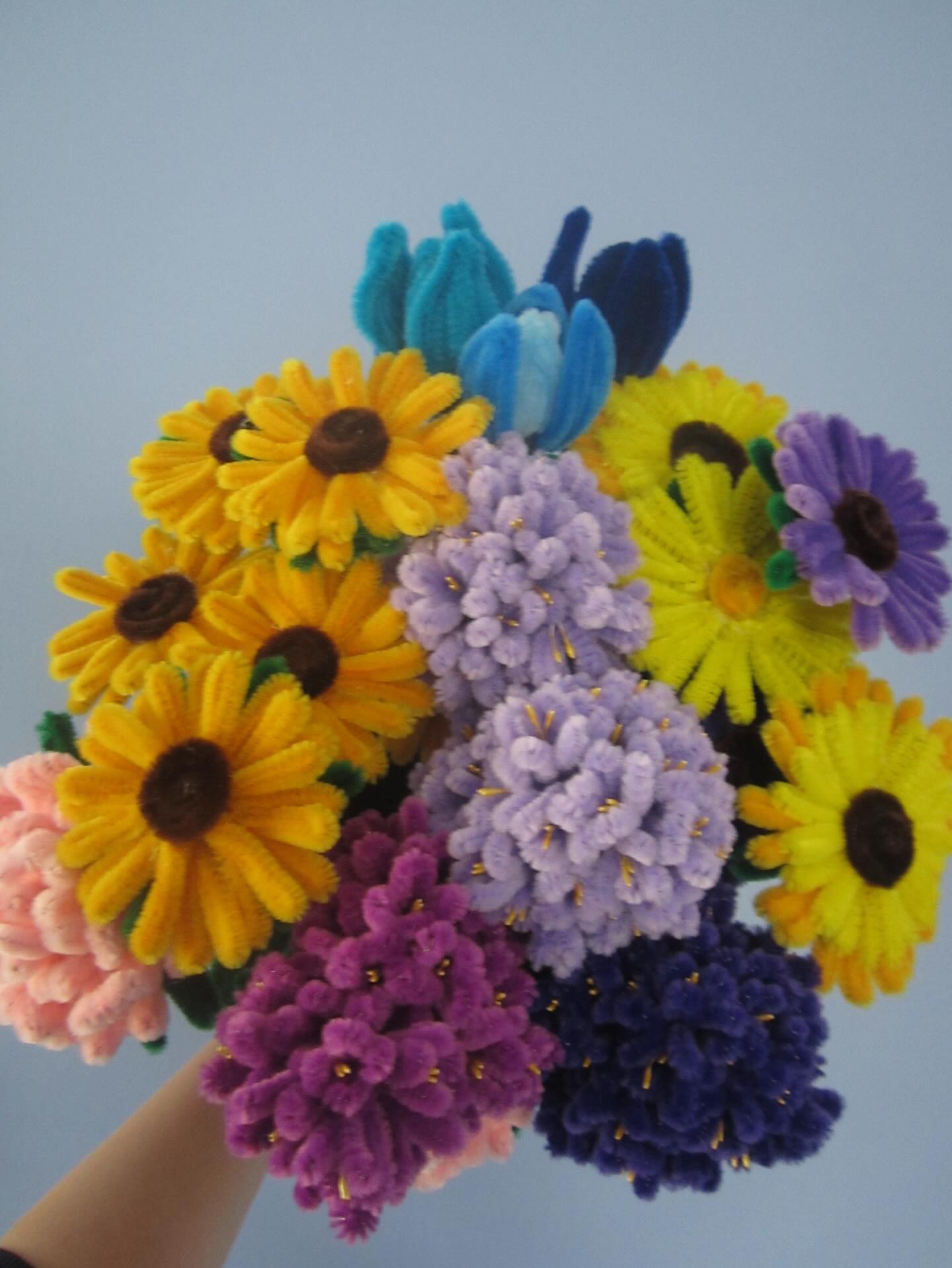 new bouquet drop…? 🌷🌷