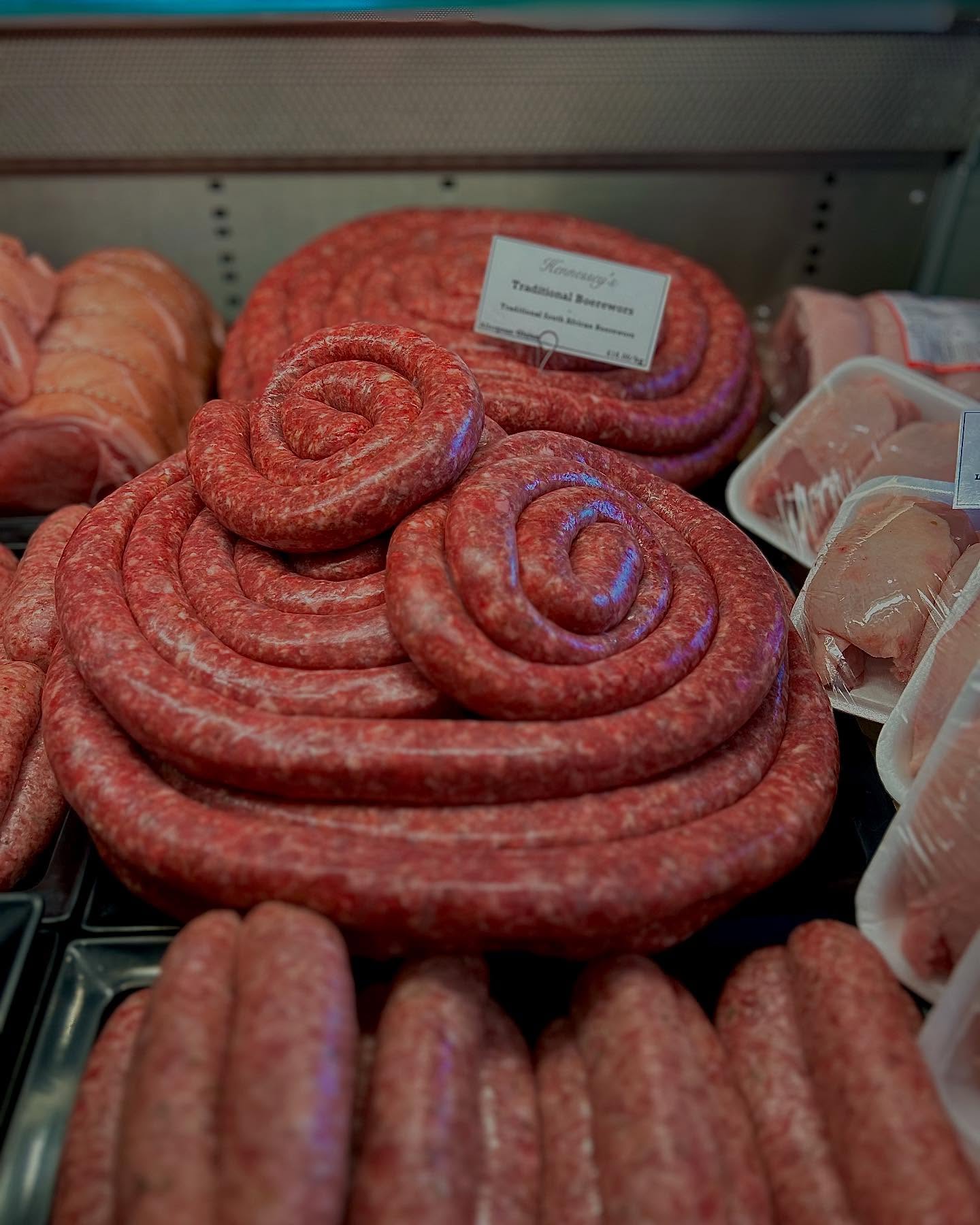 Boerewors freshly made whilst stocks last!
Butchers Counter full of delicious, fresh BBQ bits ready for this Father’s Day Weekend!