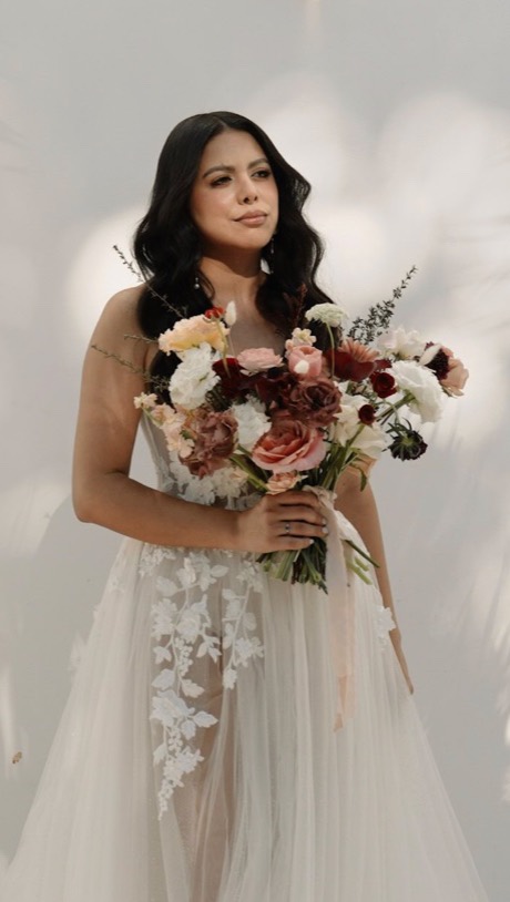 @storyfilms_ov A love in middle of the jungle 🍃🕯️🤍
Aza + Samu
MUAH @bysandymendez
PH @gustavo_villarroel
Video @storyfilms_ov
WP @magnolia.events_
Venue @kimatulum
Bride @azabilsup
#tulumwedding #tulummexico #tulumbeach #tulumweddingphotographer #tulumweddingvideographer #weddingvideographers #puntamitawedding #beachweddingphotographer #tulummakeup #softwaveshair #playadelcarmenweddings #softwaveshairstyle #bysandymendez