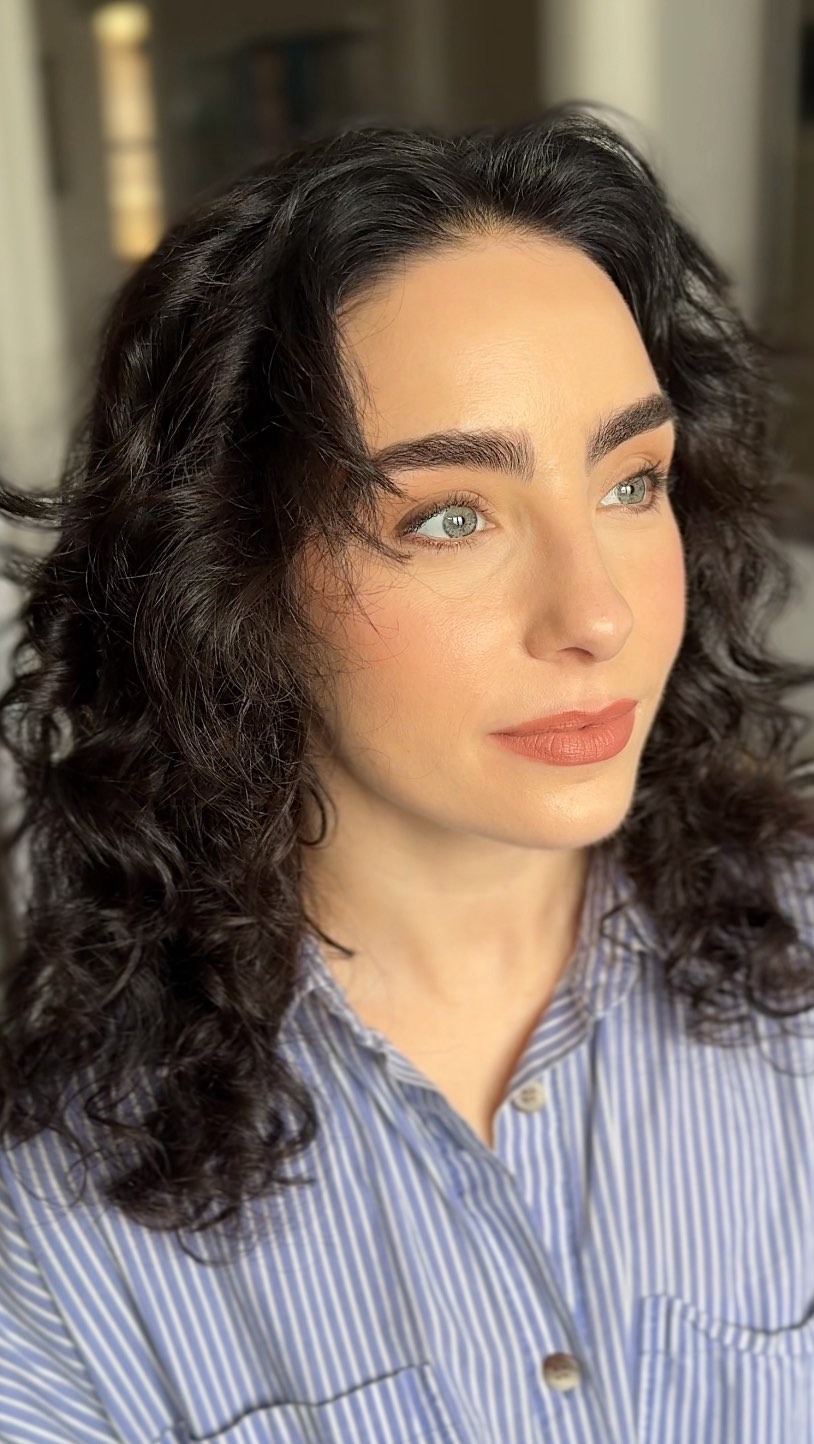 Y’all aren’t ready for these photos of dancer, theatre creator, fashionista, and my friend @eliselm___! @justinpatterson is unbelievable! More to come….
#makeup #makeupartist #freelancemakeupartist #mua #nycmua #headshot #headshots #actorheadshot #makeupforheadshots #headshotmakeup
#nycactor #theatre #tvfilm #theater #broadway #musicals #nycheadshotphotographer