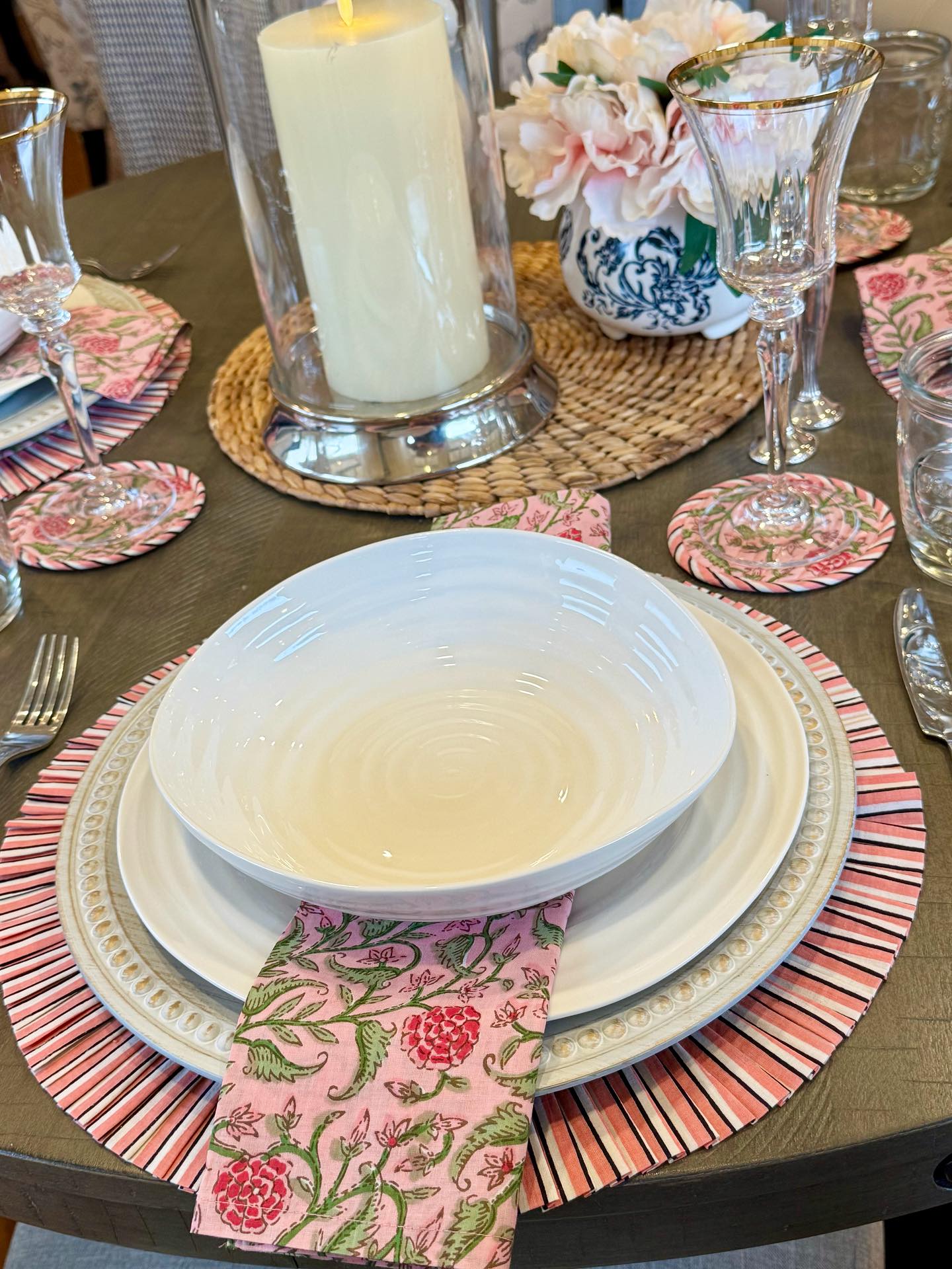 Happy Saturday!
This morning I want to give a little shout out to a small local business that has quickly become a new favourite of mine @the.cotton.county
I was fortunate enough to find The Cotton Country on Facebook Marketplace and I fell in love with their colourful block print design table linens, travel bags, purses and more! You will find this little gem of a company at local markets around Edmonton and if you are loving the look of colourful, block printed items like I am you must check her out.
Block print is very desirable now for home goods, accessories and clothing. Everyone from Pottery Barn to Canada’s own Sarah Richardson are selling block print items. These colourful, elegant, yet playful designs add so much positivity and charm to your home or wardrobe. I can also share that The Cotton Country’s pricing can’t be beat, like anything that is “hot” in the marketplace it’s essential to shop around and find the best deals and I feel I struck gold finding this gem of a local store.
If you are looking to add some colourful, gorgeous pattern to your life, follow The Cotton Country here on Instagram and go check out her goods at your next market visit! She has many prints and colours to choose from, it’s easy to choose exactly what works with your style and taste. Let’s shop local and support each other!
#dawnmcconnellinspiredliving #blockprint #blockprinting #tablescape #tabledecor #tablesetting #colourful #colourfulhome #joyfulliving #shoplocal #supportyourlocal #supportsmallbusiness #homedesign #homedesignideas #dyidecor #setthetable