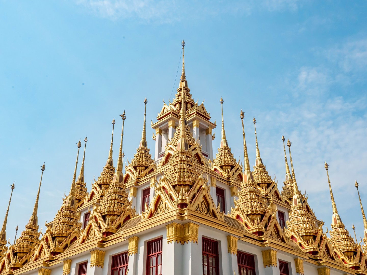 Explore the vibrant streets of Bangkok through your lens and capture unforgettable moments! From stunning architecture to bustling markets, every corner tells a story. 📸✨ Share your Bangkok photography journey with us! #Bangkok #Photography #Travel #Explore #Adventure
Link in Bio