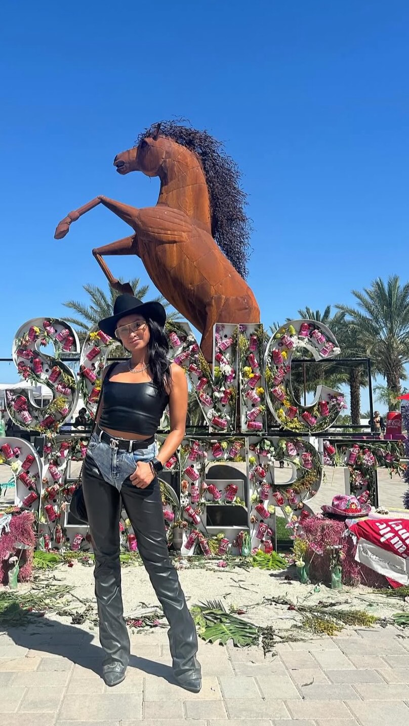 ʳᵉᵃᵈʸ ᶠᵒʳ ᵗʰᵉ ᵐᵘˢⁱᶜ + ᶜᵒʷᵇᵒʸˢ
🤠🎶
#westernfashion