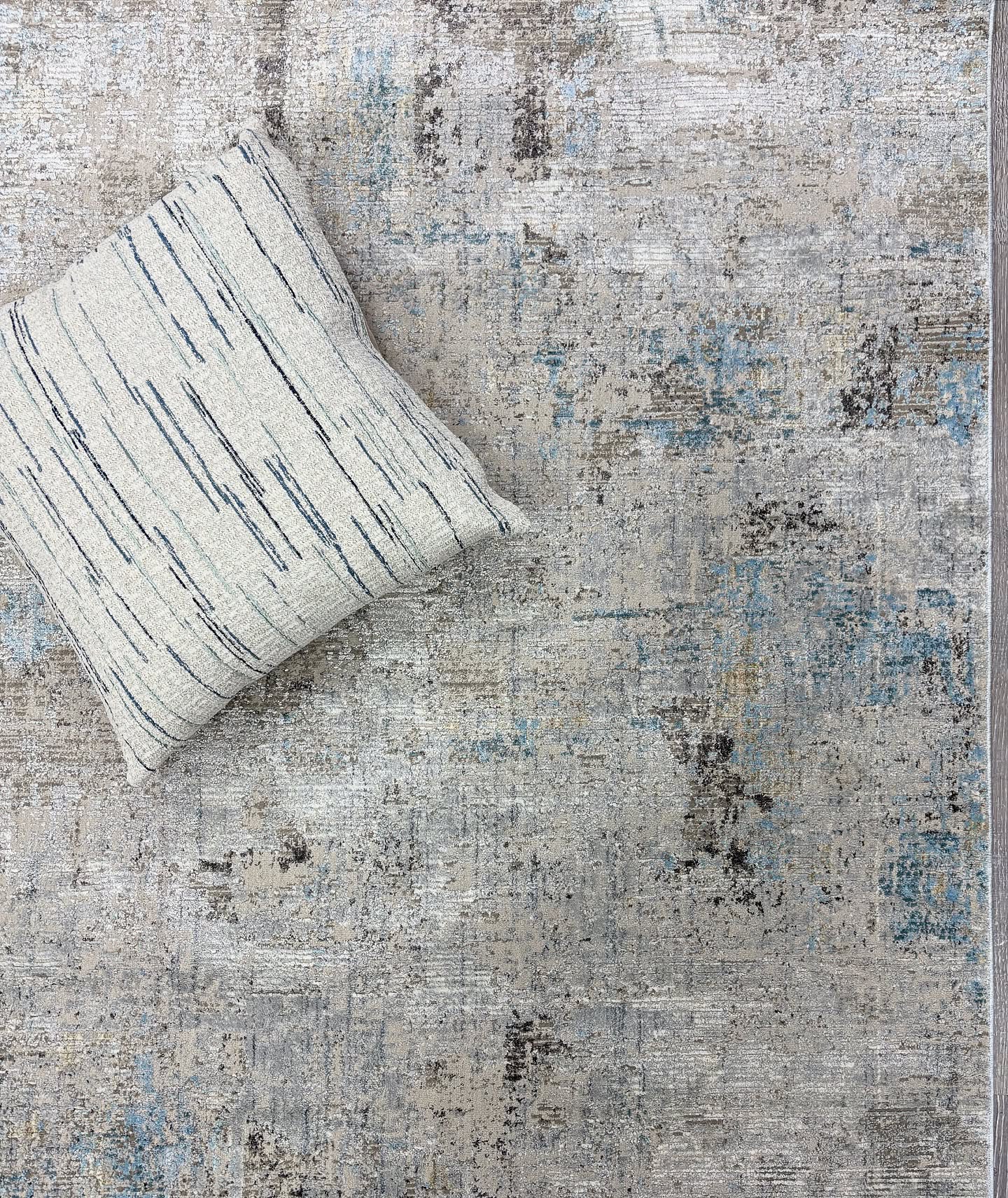 Back to the infamous Motion Collection — where elegance meets durability. 🌿 Finely woven from luxe Tencel silk, this low-pile beauty blends neutral earth tones into a timeless masterpiece. Easy to maintain, perfect for high-traffic spaces, and always effortlessly chic.
Available now online and at all our locations!
📍15 Brownridge Rd, Unit 8. Georgetown, ON
📍299 Wayne Gretzky Pkwy, Unit 5. Brantford, ON
#rugs4home #rugsofinstagram #arearugs #rugsonline #rugsonrugsonrugs #rugsarchive #rugspiration #brantfordontario #bradburyrealestate #rugsbedandbath #bedandbathhomedecor #homedecor #homedecorating #homeinspo #grandopening #newstoreopening #portdover #simcoeontario #hamiltonontario #loloirugs #ruggable #homesensecanada ##homesensefinds #interiorideas #interiordesignerburlington #interiordesigner #homeinteriors