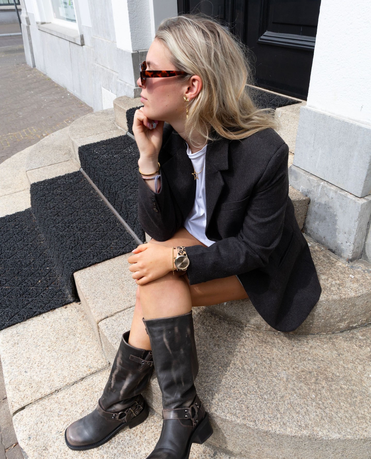 💫 Always fashionable and on time with OOZOO.
https://www.oozoo.com/collections/women-timepieces/products/c11372