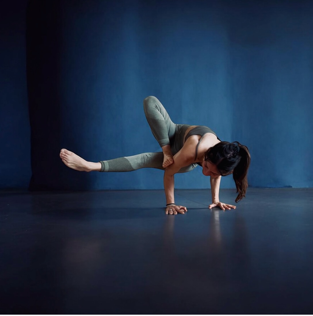 Meet yourself with compassion.
Look at how far you’ve already come.
Truly see yourself — and honor the path you’ve walked,
a journey no one understands quite like you do.
Tell yourself:
I love you. I see you. I’m here for you.
#compassion #yogapractice #yogajourney #keeppracticing #keepshining #selfcare