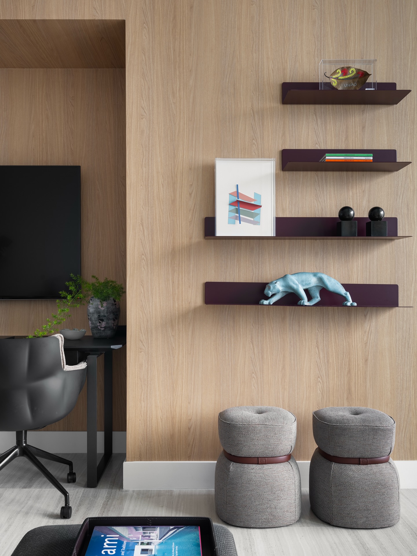 Elegant and functional ✨ A home office designed for Echo Brickell📍Miami