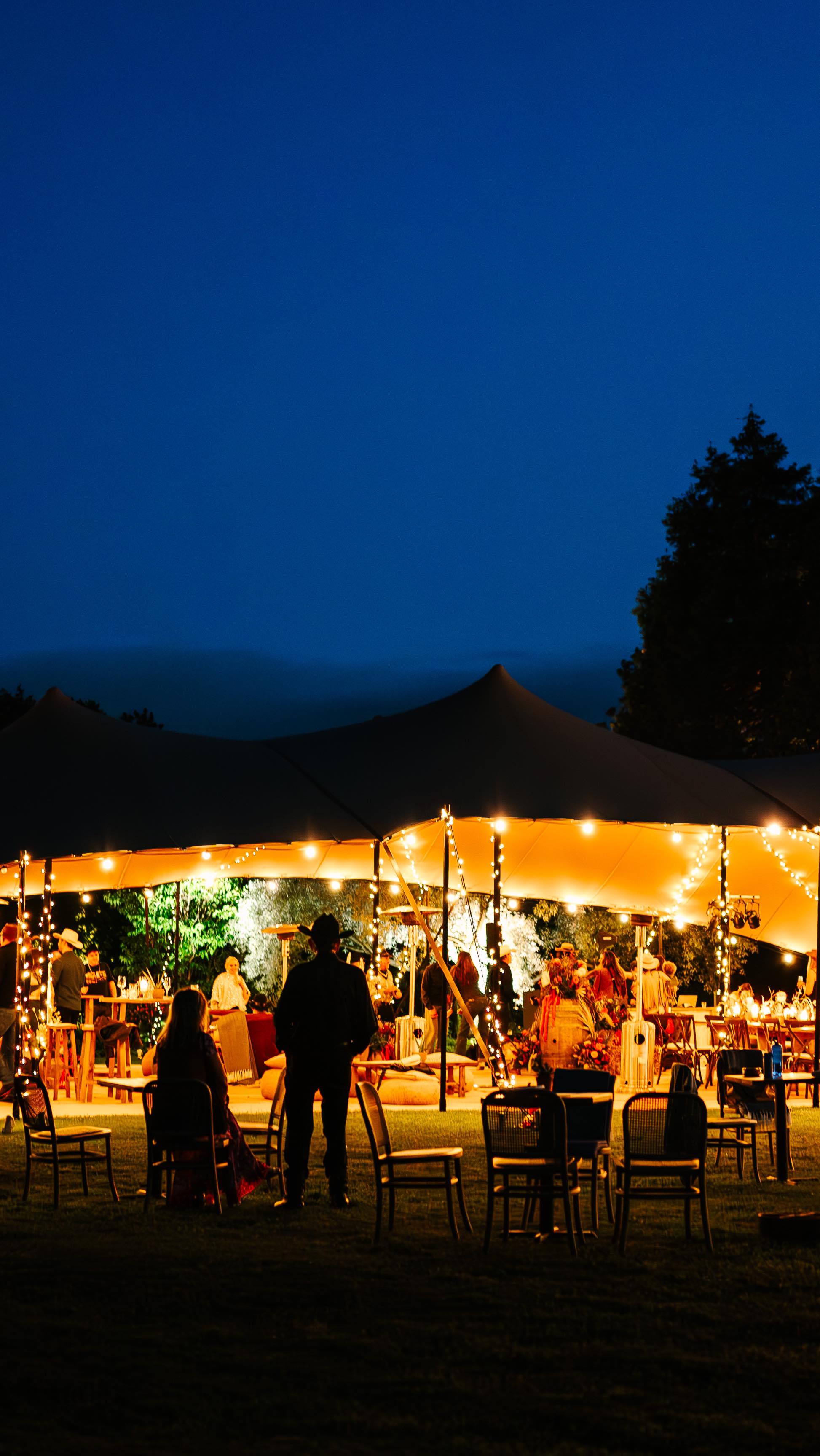 What a party! Yee haw!!! We have juggling cowboys, line dancing, rodeo bulls, pony rides and, most importantly lots of fabulous guests all ready to have FUN!
#partyplanner #eventplanner #eventarchitects #surreyeventplanner #yellowstonetheme
@angelawardbrown
@titantents
@visions_live_events
@maxfieldanddyer
@fig_and_flower_