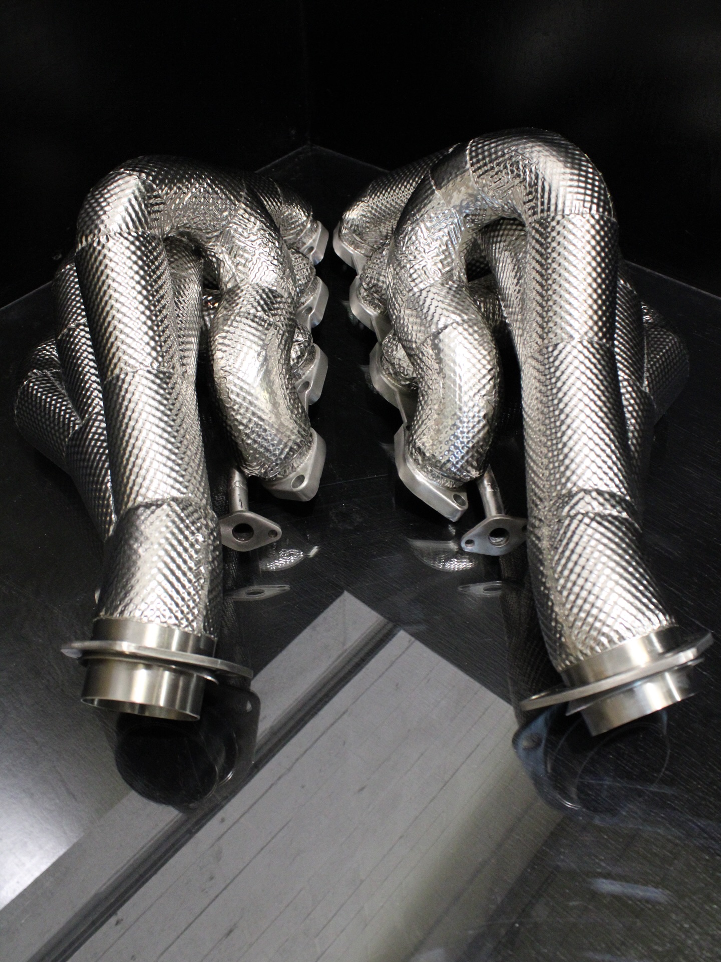 @ferrari 430 Scuderia headers wrapped in our premium integral insulation 😎
Looking for high performance on track this summer… don’t let heat stop you! Protect your engine bay at the heat source and get more out of the car! 👌🏻
With our insulation reduce the exhaust surface temp by 75% !! Using high end materials it’s extremely durable
Drop us a message to find out how we support you with thermal management!
📩 info@immico.co.uk
📲 DM us
☎️ 01923 275162
#ferrari #430scuderia #racecar #performance #motorsport #insulation #heatshield #thermalmanagement