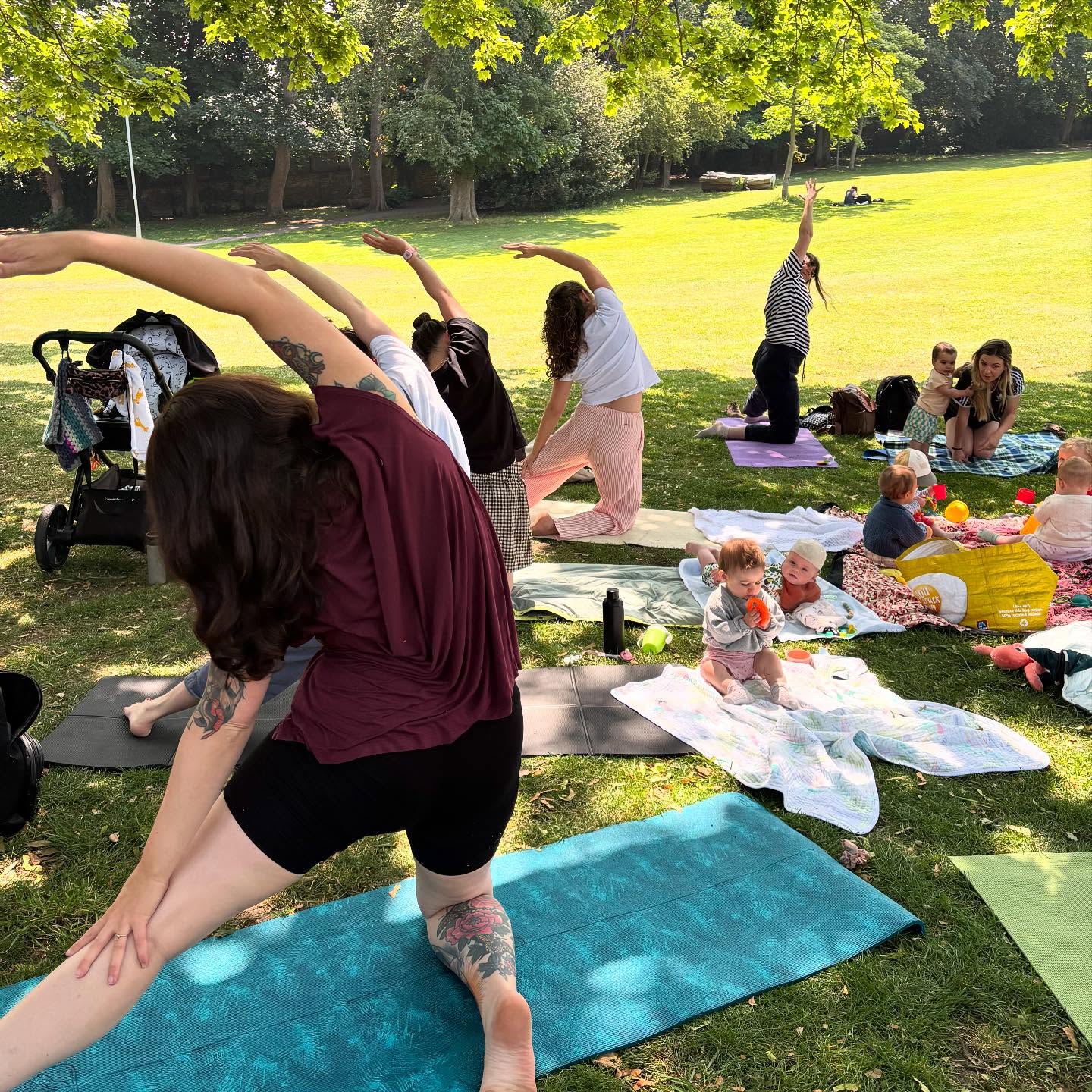Wow what a super special week of mum & baby yoga sessions in the park ☀️
Nothing quite beats being under the shade of a gigantic old oak. Listening to the sounds of birds with the gentle touch of the wind as the babies play, giggle (and cry) whilst we laugh and move together, celebrating our bodies, our breath and what an incredible group of Mothers we are 💖💖💖
#summeryoga #parkyoga #nature #yoga #postnatalyoga #mumandbabyyoga #motherhood