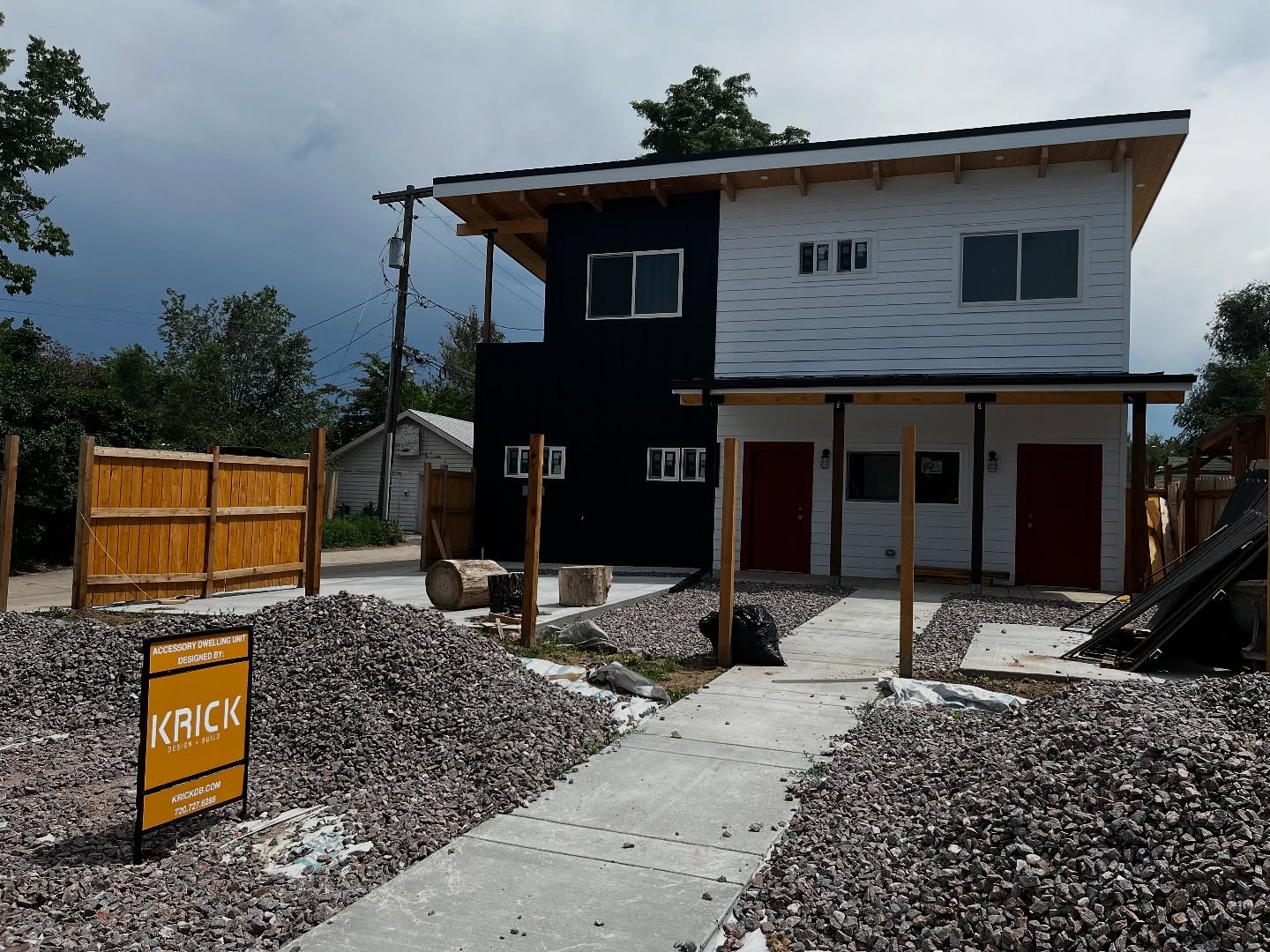 We’re only a few weeks away from completion on this amazing project. Its 2 beds, 2 bath, with a 2 car garage. This ADU is 1,728 sqft in total. Building on the corner lot gave this residence its own separate access and green-space. When we get done we’ll be setting up a tour. DM for more details. Visit www.krickdb.com #adu #accesorydwellingunit #biggerpockets #shorttermrental #airbnb #longtermrental #passiveincome #carriagehouse #laneway #casita #grannyflat #denver #affordablehousing