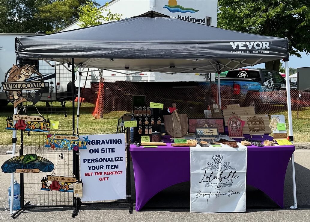 Last day at the Mudcat Festival @dunnville_mudcat_festival . Still a few signs left but you can come down and order and custom sign. I am custom engraving items today. Switch blade knives, cutting and charcuterie boards, keychains, flasks. Come down to Wingfield Park.
Email lolabelledesigncompany@gmail.com if you have any questions.