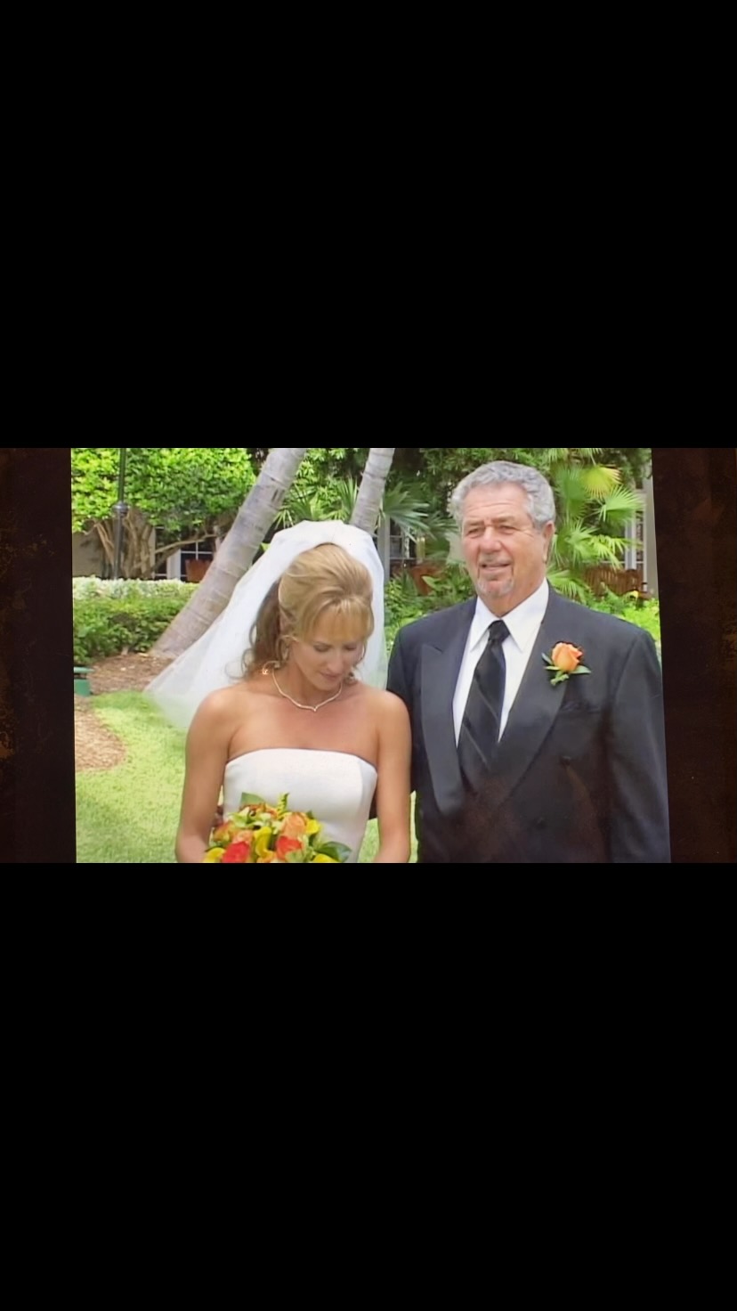 Happy Fathers Day Daddy. Love you 🥰 with all my heart and soul. Thank you for being my Daddy. 🌹❤️