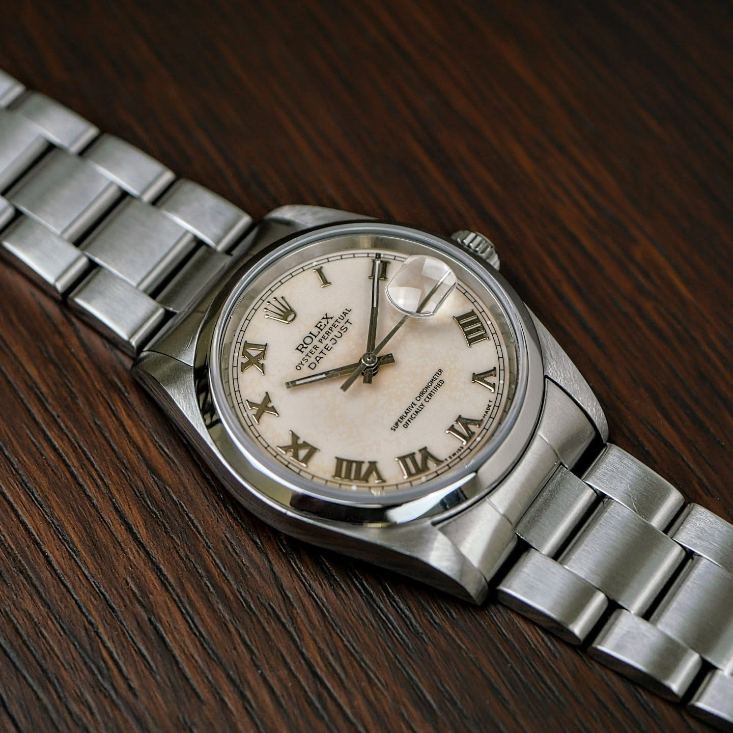 Rolex Datejust 36
⌚ Porcelain dial
⌚ Ref. 16200
⌚ Excellent condition
⌚ Watch only
⌚ Year: 2002
#Rolex #Datejust #watch