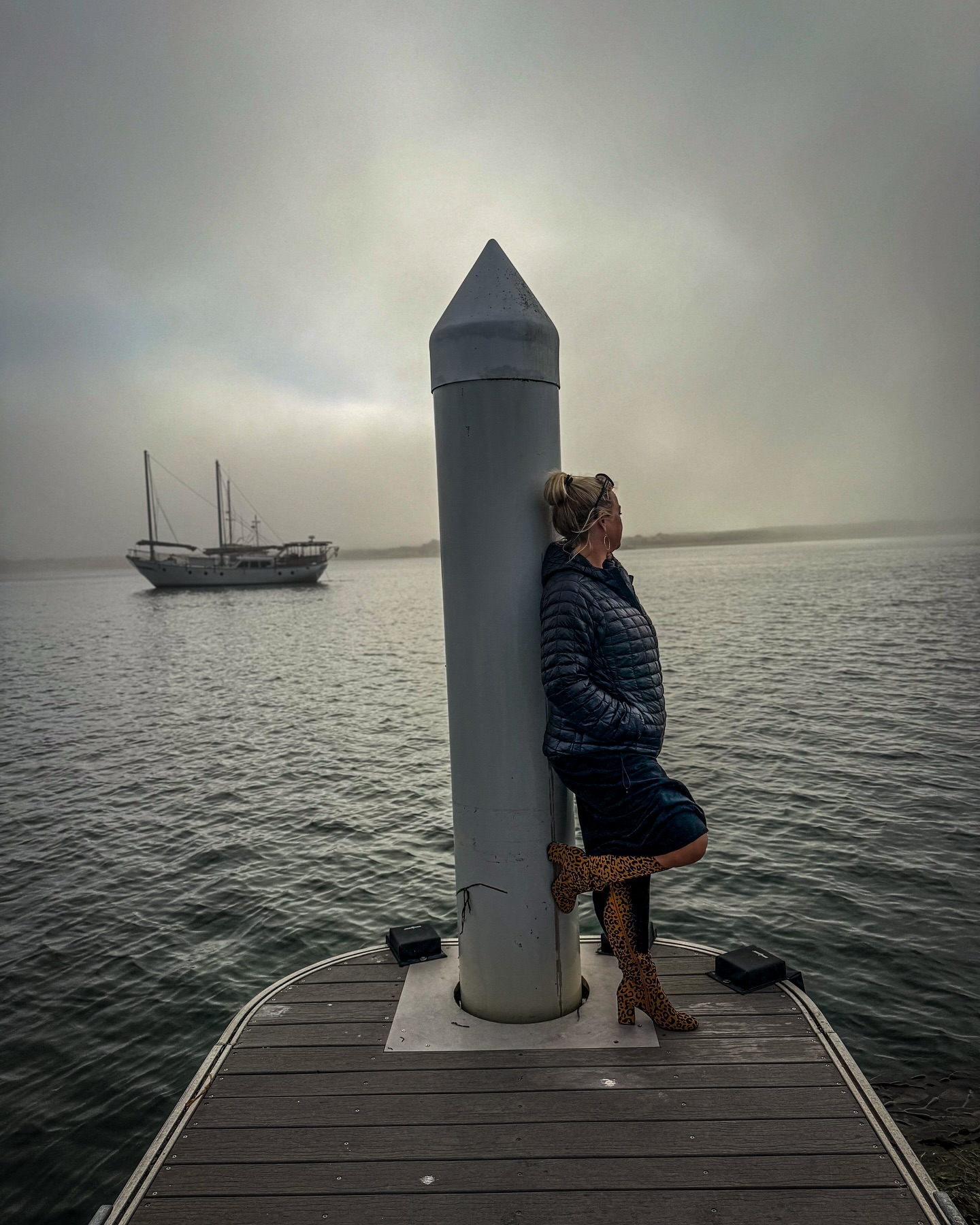 Fog rolling in.
Waiting on dinner in Morro Bay, thinking about life—like, what even is this chapter?
My daughter’s laughing in the background.
The fog’s doing its slow dance across the water.
And I’m just here—quiet, layered, low-key on fire.
#MorroBayVibes #TravelDiaries #SaltyLuxeAdventures #FoggyFeels #CoastalMood #DinnerInTheMist #HealingInMotion #MoodyButMagnetic #IntentionalLiving #SoulfulTravel #EdgeAndEase #NomadVibes #ModernWanderer #SlowTravelMovement #RealLifeMagic #CuratedEscape #CaliforniaCoast #LifestyleExplorer #WanderWell #rawandradiant