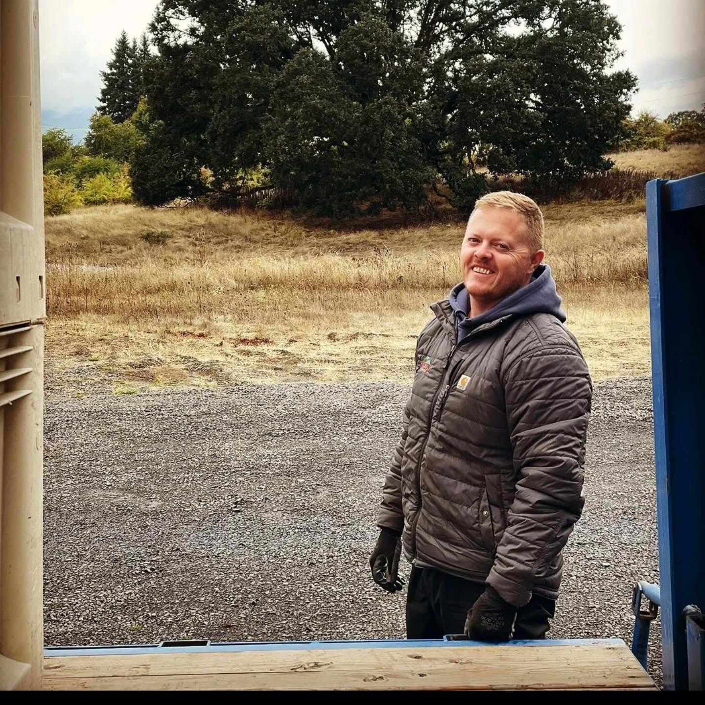 Happy Father's Day to the hardest worker I know. He's always in motion, quietly seeking quality in everything he does.
#yamhillcarltonava
#viticulture
#farming
#oregonviticulture
