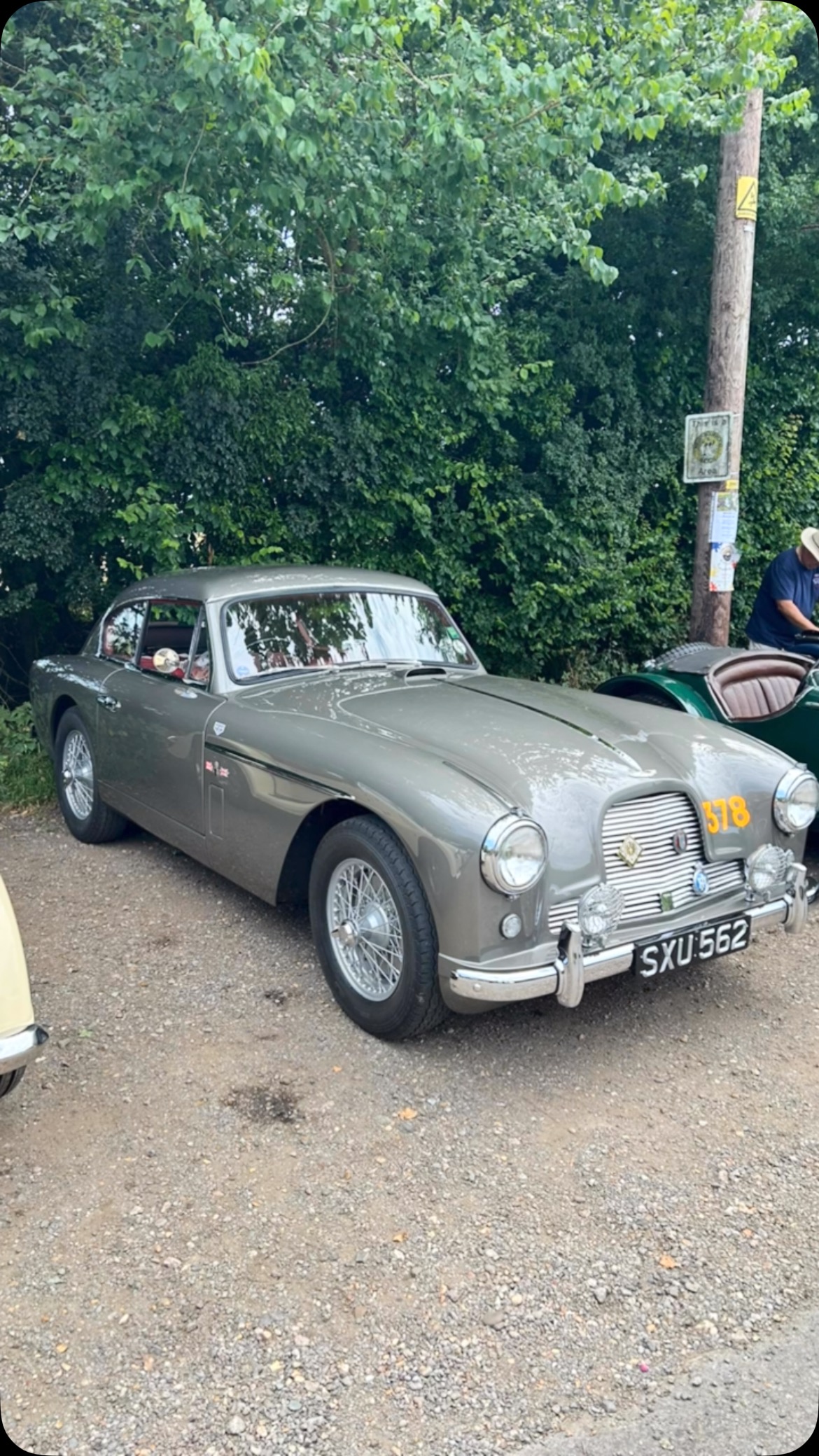 A fantastic turnout in honour of Nick Wenley to raise money for Pancreatic Cancer. Held at @compasseslg every year it offers the most eclectic selection of cars owned by true enthusiasts.
.
.
#classiccarsdaily #restoration #fabrication #paintwork #carsofinstagram #vintagecars #photooftheday #vintage #prewarcar #cyclecar