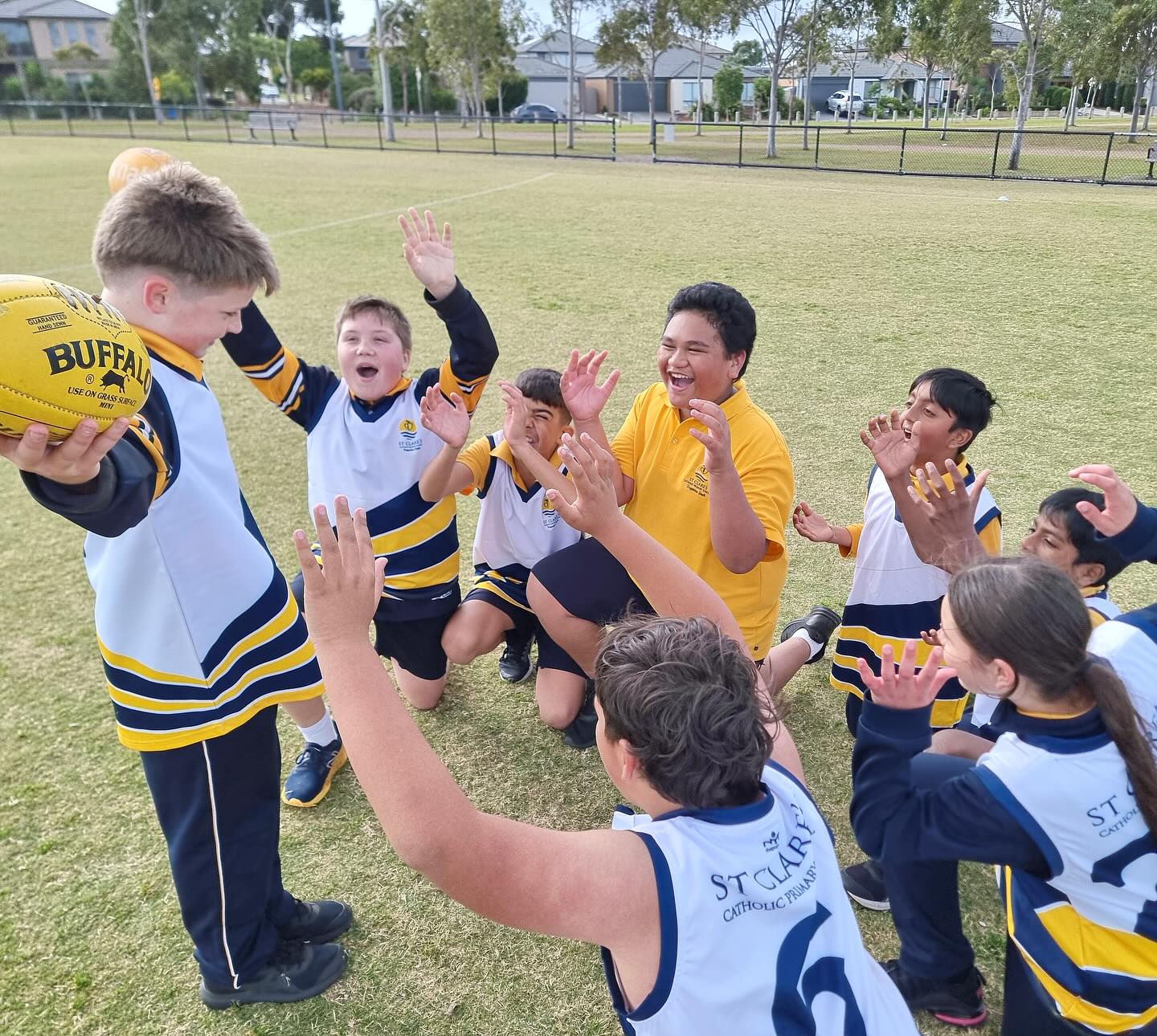 Recently, our Year 6 children represented St Clare’s at Winter Gala Day! They played a variety of sports including netball, AFL football, soccer and volleyball ⚽️🏐
The children demonstrated our values beautifully and had a blast! Our netball team even progressed to the division stage 👏🏼🎉