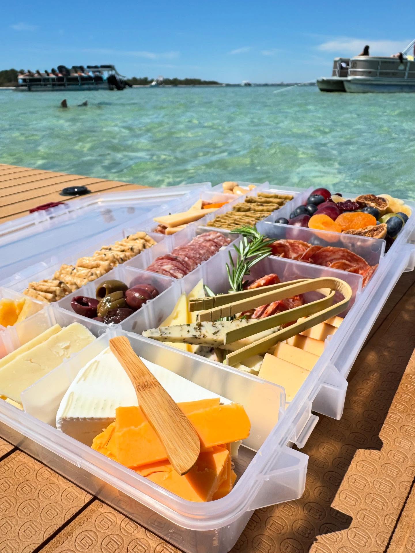 The perfect snackle box for your day on the water- brought to you by @the.boardchef 🧀
Add to any private charter!
📸: @tanya_mcelroy16