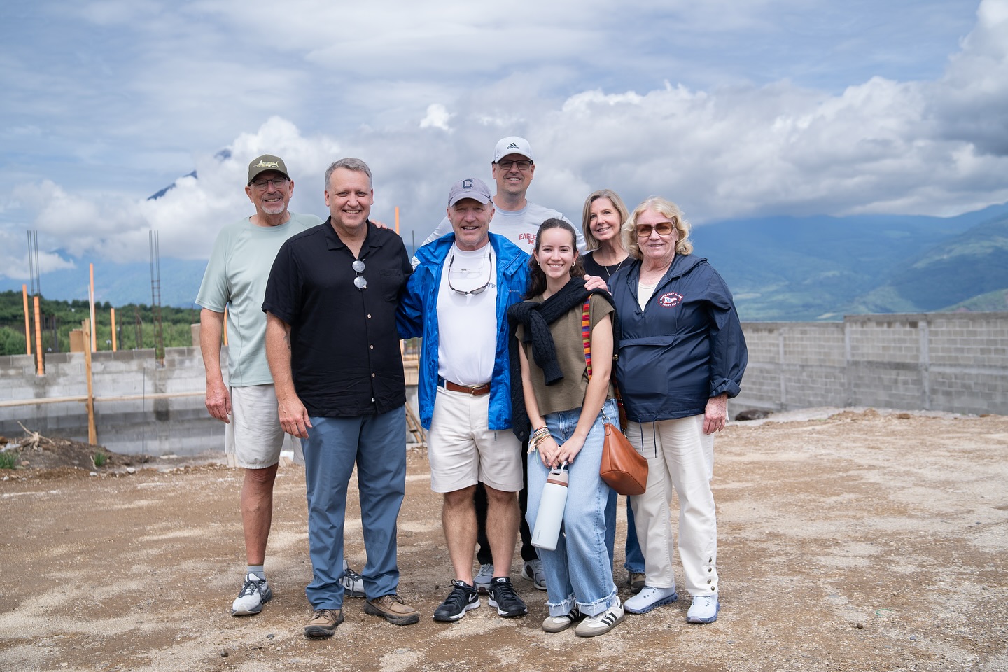 Listen!
We live in a world that demands to be heard, but rarely do we stop to listen. Listening to those around us.
Listening to the needs of those God puts in front of us.
Even more importantly, listening to God in our times of prayer….then having the courage and faith (in Him) to act on the direction He gives us.
We thank God for the encouragement of those He brings to visit Casa de Gracia. We thank Him for the words of wisdom spoken during these times together.
Thank You, George and team for the encouragement of your visit!
Thank you for taking time to see what God is doing here!