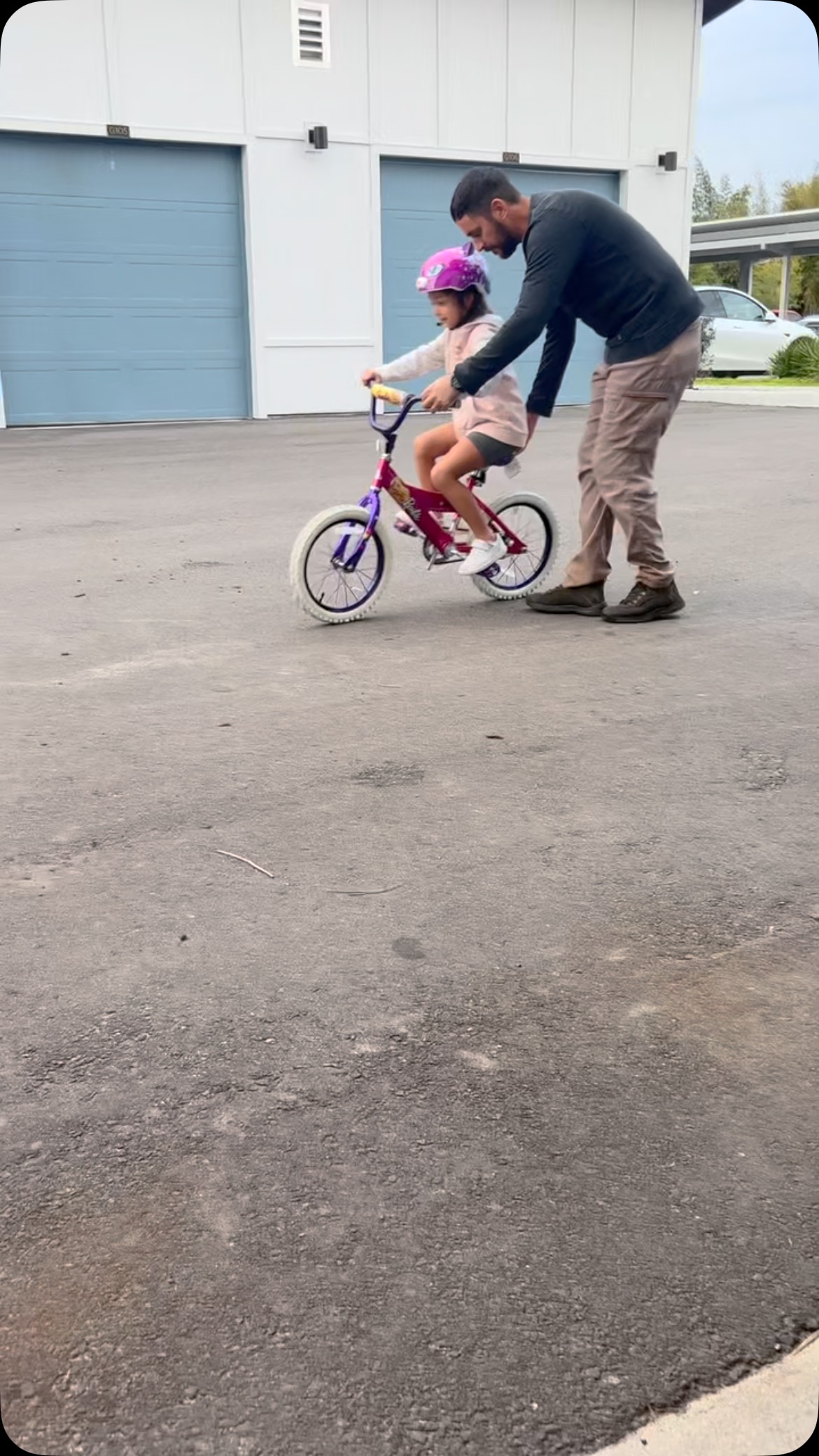 💙 Happy Father’s Day 💙
Today we celebrate the ones who are always there — with a hug, a word of wisdom, or a look that says it all.
Thank you for leading by example, for your strength, your guidance, and your unconditional love.
To all the dads — those with us, those far away, and those we carry in our hearts:
Happy Father’s Day! 👨👧👦✨
#HappyFathersDay #ThanksDad #FathersDay2025