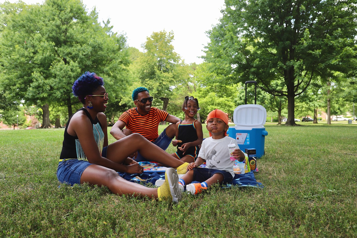 A man with no blueprint has now become the blueprint.
Watching TC grow as a father has been my favorite thing to behold. The intentionality and care he gives to his kids is unmatched.
Iāve seen fatherhood bring out the very best in him, and his efforts are reflected in the way our children admire him and long to be around him. Heās the favorite in our home, and I love that for all of us.
Your presence is shaping not only our kids but future generations. Hats off to you, babe - I know your mom would be so proud of the dad youāve become š
