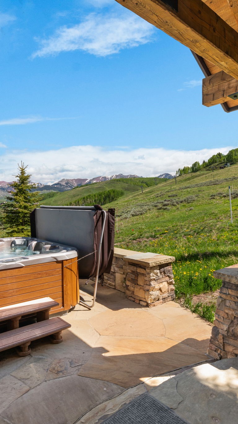 Don't miss your chance to be one of the first to see this stunning listing!
OPEN HOUSES
Sunday 6/15 from 11:00 to 1:00
Tuesday 6/17 from 11:00 to 1:00
📍59 Summit Road, Mount Crested Butte
#openhouse #mtcrestedbutte #crestedbutte #crestedbutterealestate #crestedbutterealestatebroker #luxuryhomes #mountainlife #skiinskiout #skicb #signaturepropertiescb