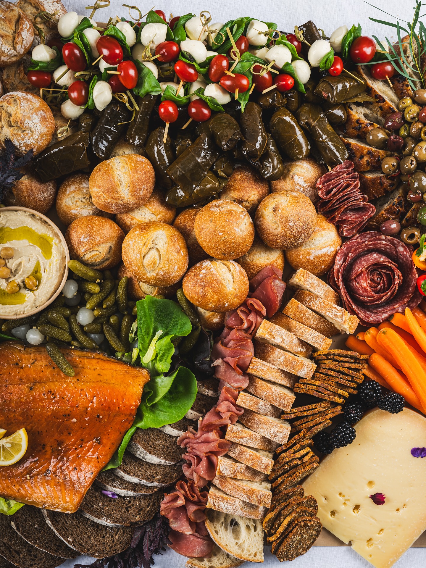 🎄Christmas & Summer Bookings Now Open! ☀️
✨Featuring favourites like:
🧀Mt Eliza Blue Monkey
🔥Smoked Brie
🧡Creamy Aged Gouda
🍇Seasonal produce & Antipasto
🍫Devine handcrafted fudge
🍯Honey by the Sea Honeycomb
💥Get 10% off and grazing table booking confirmed before July 15!
👉DM or enquire now to receive our exclusive discount code.
Let’s make your event deliciously unforgettable 💫