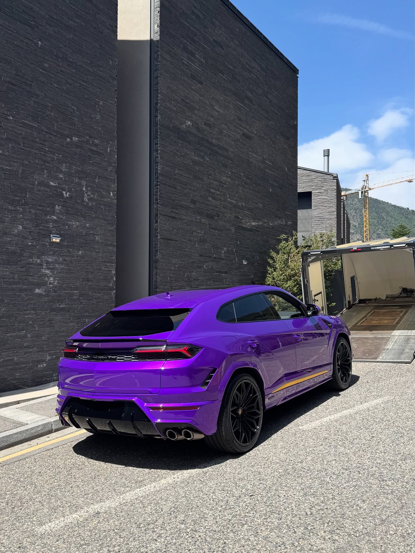 Lamborghini Urus SE
#lamborghini #lamborghiniurus #lamborghiniurusse #transport #transportvoiture #transportauto #brianjamestrailers #brianjamesrt6