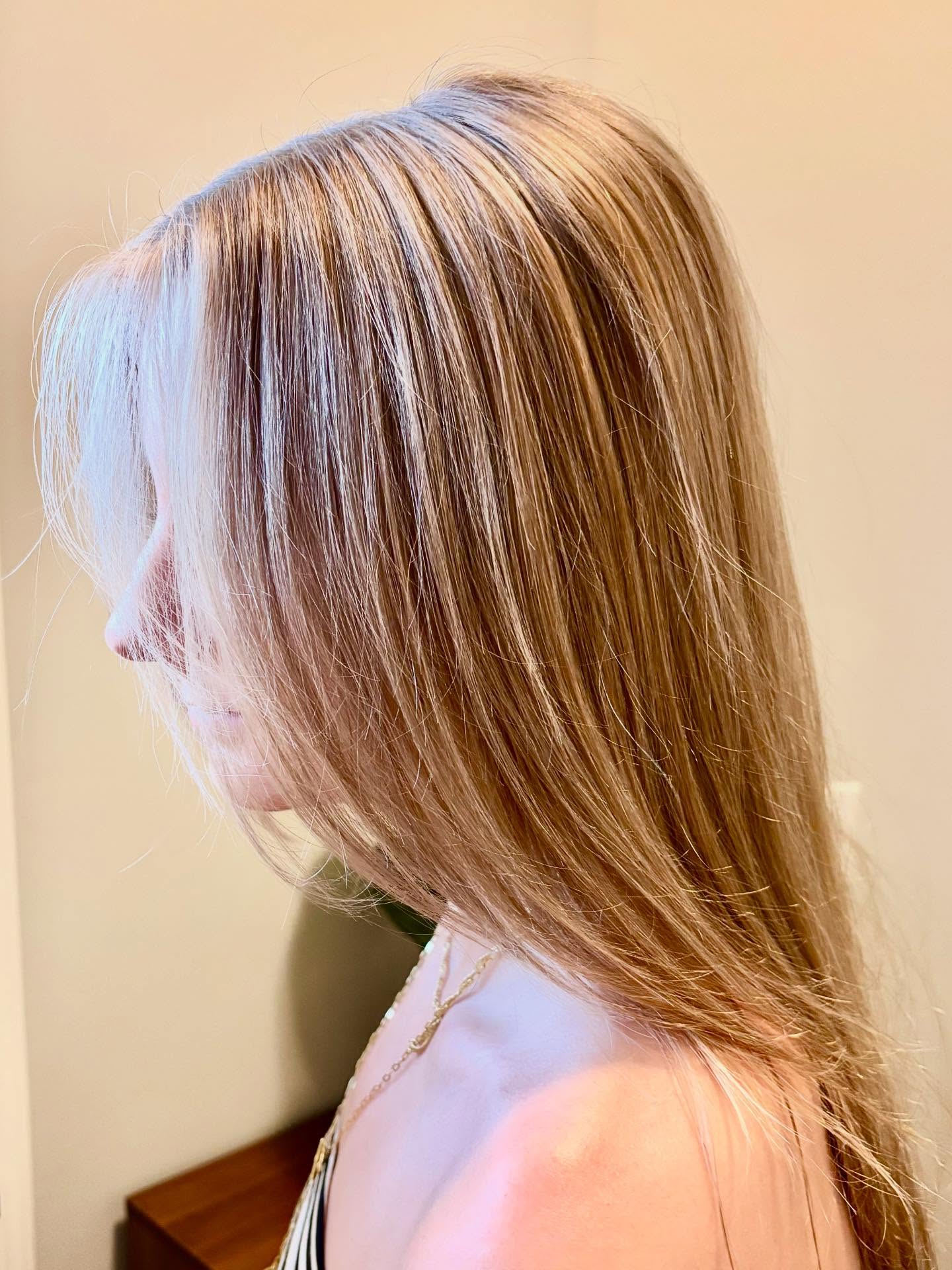 Blendy blonde full head highlight for Tyne tonight! What’s your go to summer hair color? #michiganhairstylist #grandrapidshair Book at GracesBeautyCo.com