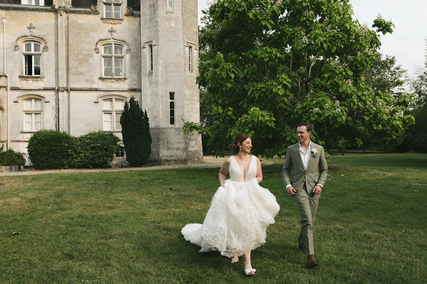 Two weeks before these photos were taken, @chava_friedberg and @seanvaccaro had to move venues. Yes, you read that right!
Here’s a hard truth. Not all wedding professionals are in this for the right reasons. Some are here for the art, others for the algorithm.
In the wedding industry, success is often measured by spectacle. But the truth is, it’s the professionals who approach their work with consistency, honesty, and quiet determination who carry these events through chaos. If there’s a lesson in Chava and Sean’s journey, it’s this: a good vendor is not just someone with promises, but someone who shows up when things fall apart.
My advice to couples? Work with people who light up when they talk about your day. Passion is your best insurance policy.
Full story coming soon. But for now, here’s a sneak peak of two of the most beautiful humans on their perfect wedding day this past weekend, from the absolute genius that is @abbybostianvisuals ✨
With thanks as always to the incredible team:
Photography :: @abbybostianvisuals
Second Shooter :: @byelizabethann
Videography :: @reelweddingsuk
Planning, Design & Stationery :: @sarahthomasevents
Venue :: @chateau_borgeat_de_lagrange
Florals :: @le_coeur_sauvage
Hair :: @eleonora_hairstyliste
Makeup :: @magali_laville
Ceremony Music :: Jane from @ensembleobbligato
Cake :: @woodenspoonbycoralee
Catering :: @les5senstraiteur
Wedding Invitations: @hartsydesigns
Food Truck (pool party) :: @goulus_food
Dress :: @martinalianabridal
Bride :: @chava_friedberg
Groom :: @seanvaccaro
#perfectwedding #destinationweddingfrance #bestfrenchwedding #weddingplannerfrance #chateauborgeatdelagrange #chateauladurantie #weddinghorrorstory #weddingindustryeducation #whenthingsgowrong #thewed #thelane #voguewedding #bridesinfrance #getmarriedinfrance