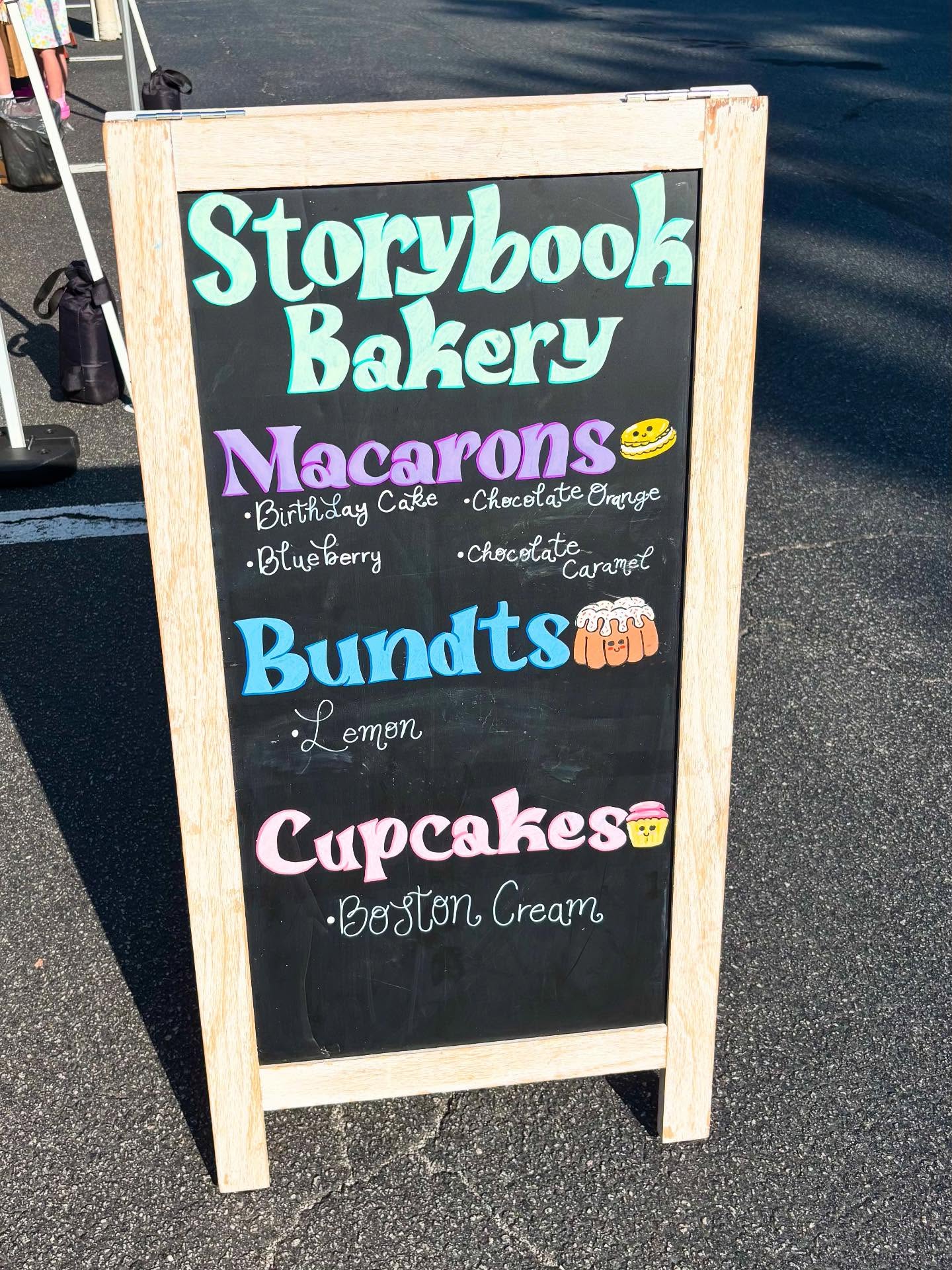 Hello BridgeMill! 💕 Storybook Bakery is here for the BridgeMill Farmer’s Market for the first time and We’re VERY excited! The market runs from 9am-1pm so come on down and grab some goodies 😋🧁 #storybookbakery #bridgemill #bridgemillfarmersmarket #macarons #bundtcakes #cupcakes #bakery #bakedgoods #supportsmallbusiness