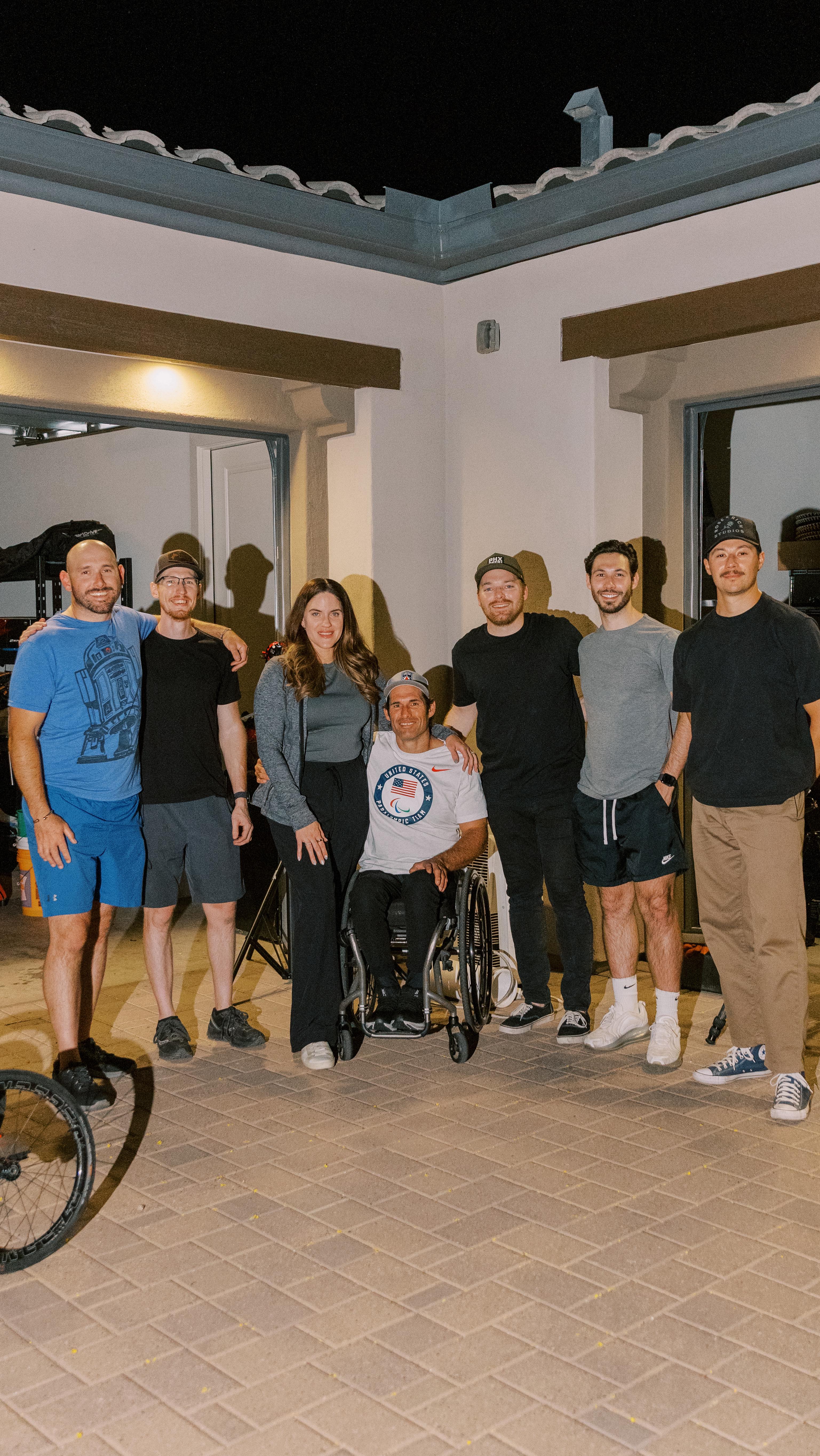 My house turned into a movie set for the day—lights, screens, even a little smoke! This incredible film team came in to capture something deeply personal: my story. From life’s twists and turns to the path that led me to handcycling—and the heartbeat of it all, my family. Looking forward to seeing what @kodycofilms creates!