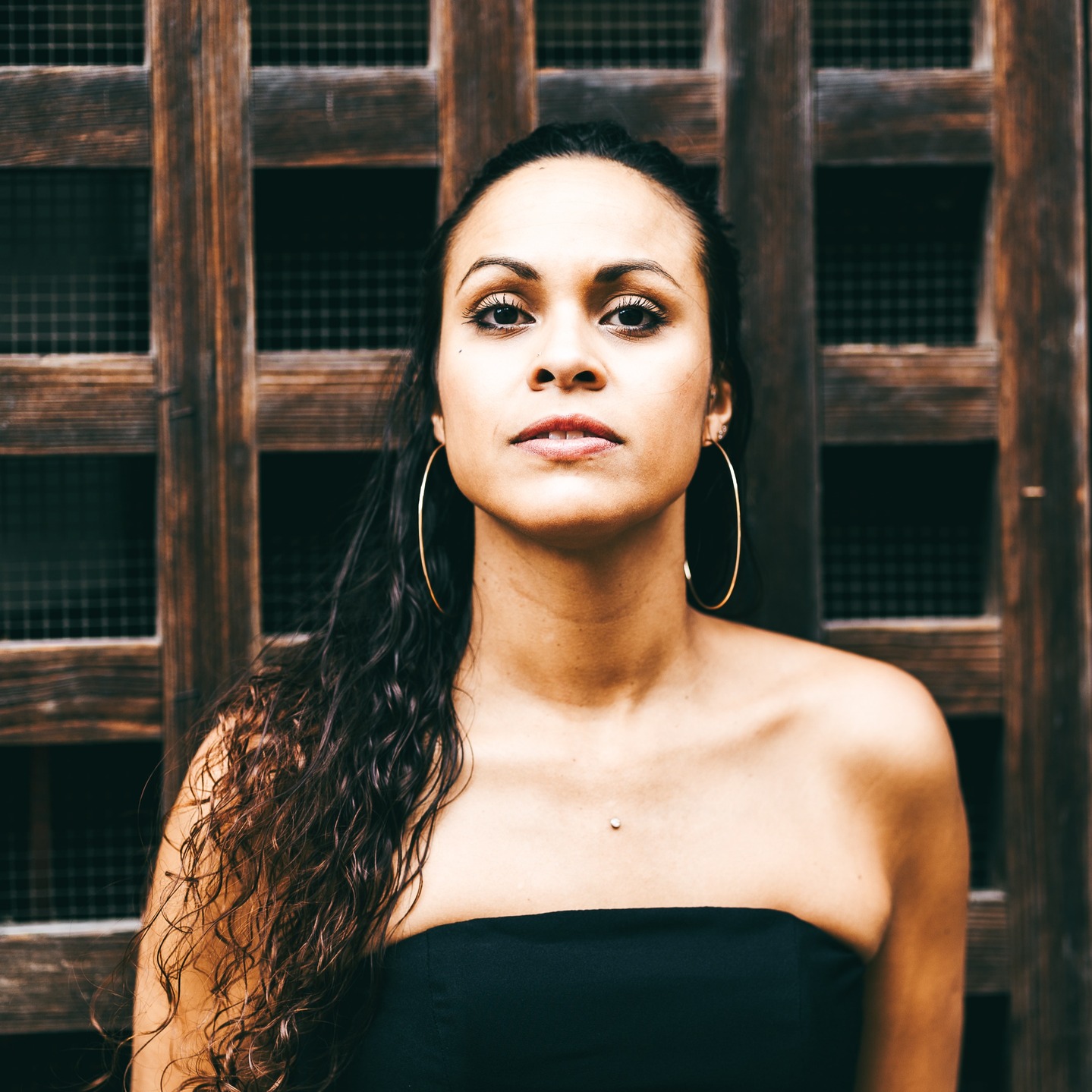 Model: @madameplume.ch
#instagoods #photographies #portrait #portrait_vision #portrait_perfection #portrait_shots #portrait_ig #portrait_shooterz #portrait_mood #portraitvision_ #portrait_universe #portraitphotographer #portrait_universe #sonyalpha #sonyphotogallery #sonyalphasclub #sonyalphaportrait #sonyalphaclub #suisseromande #model #a7iii #valais