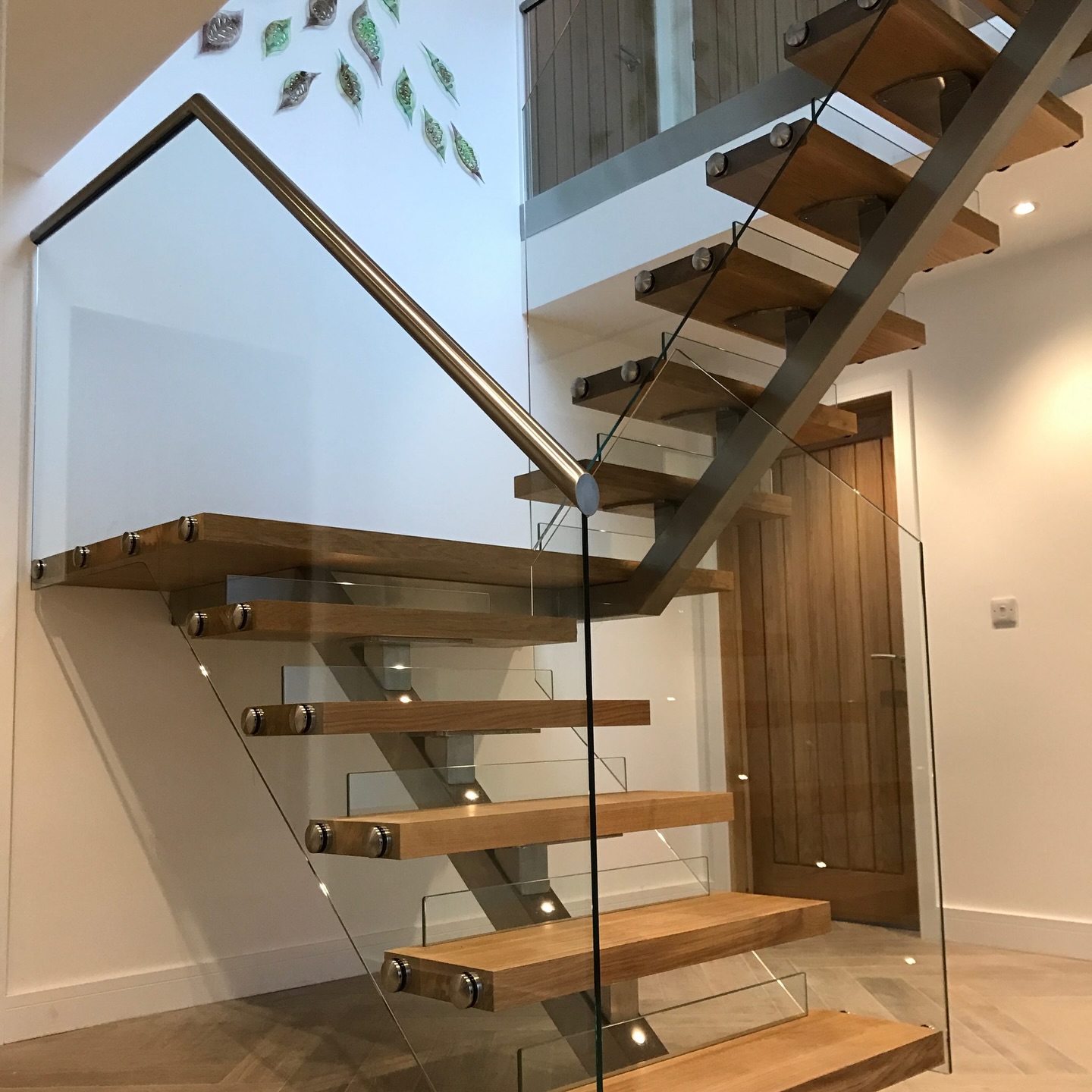 Where strength meets elegance. Custom stainless steel stair rails crafted to enhance and secure your interior spaces.
▫️Fabricated in-house with precision
▫️Built for durability and safety
▫️Designed to complement modern residential interiors seamlessly
Backed by over 40 years of fabrication expertise.
Get in touch for bespoke stainless steel fabrication solutions.
#EliteFabrication #StainlessSteelFabrication #StainlessSteel #MadeToMeasure #AustralianMade #SydneyFabrication #TrustedTradies #InteriorStairRails #ResidentialDesign #CustomFabrication
