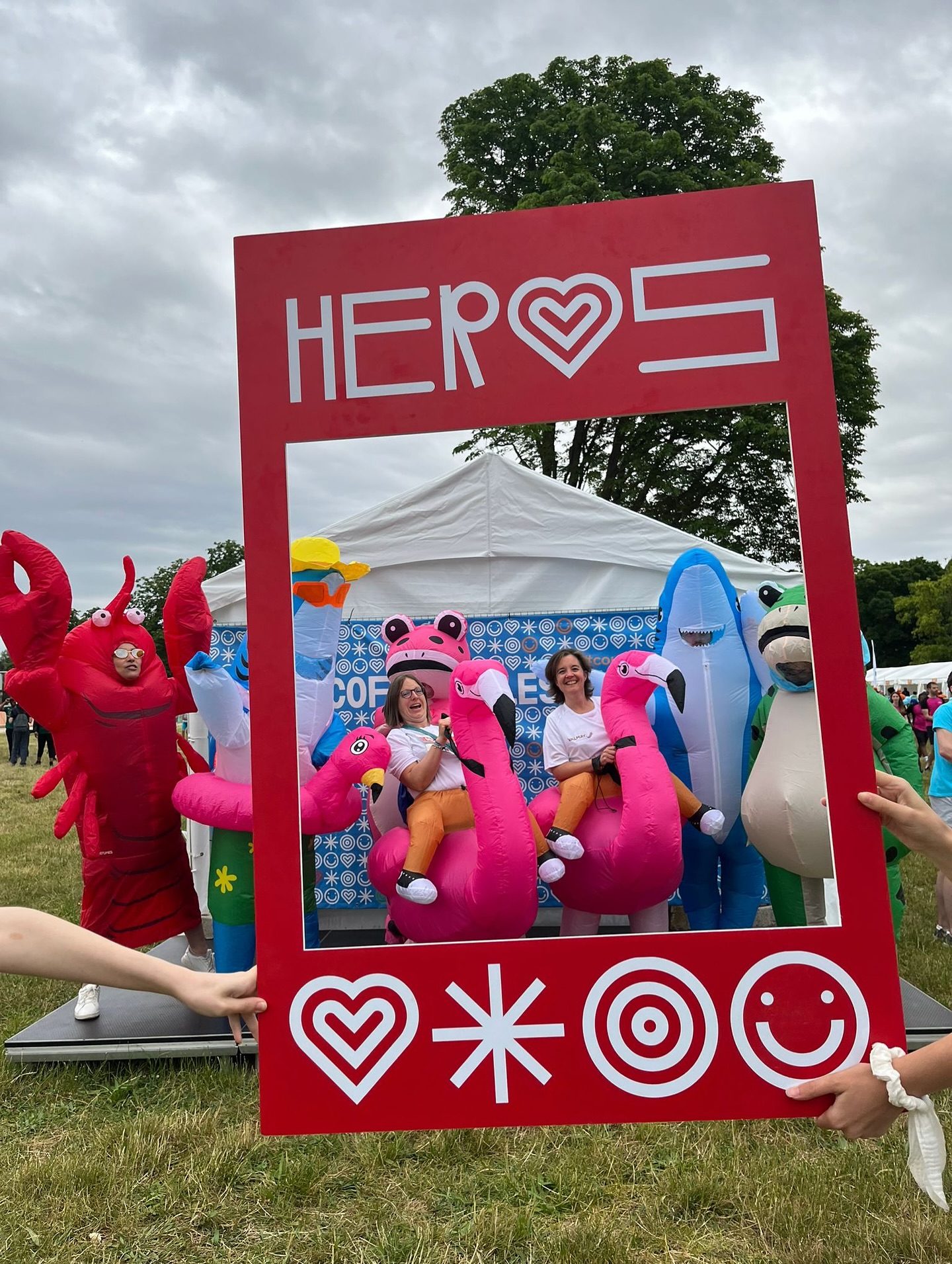 Nous on y est ! Et vous ?!
Câest la @coursedesheros au parc de Saint-Cloud et on est sur les starting blocs đïžđŹđȘžđŠđŠđ§ââïžđŠ©
#course #running #event #autisme