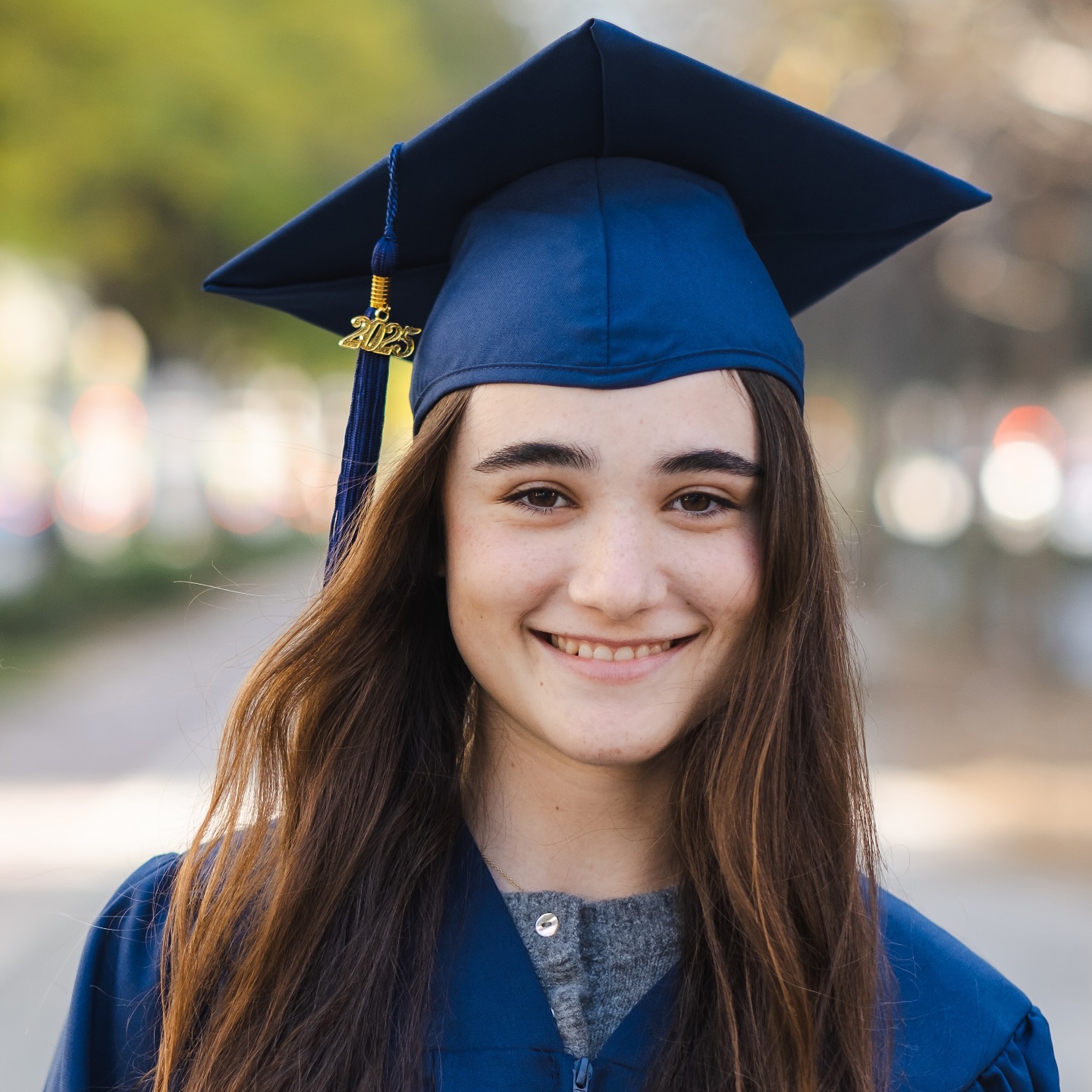 This is Angela!
📍 From Valencia, Spain 🇪🇸
🔜 EDEM (Entrepreneurial and Business School of Valencia). She will major in Business.
📖 The words that motivate her are “The only impossible journey is the one you never begin.”