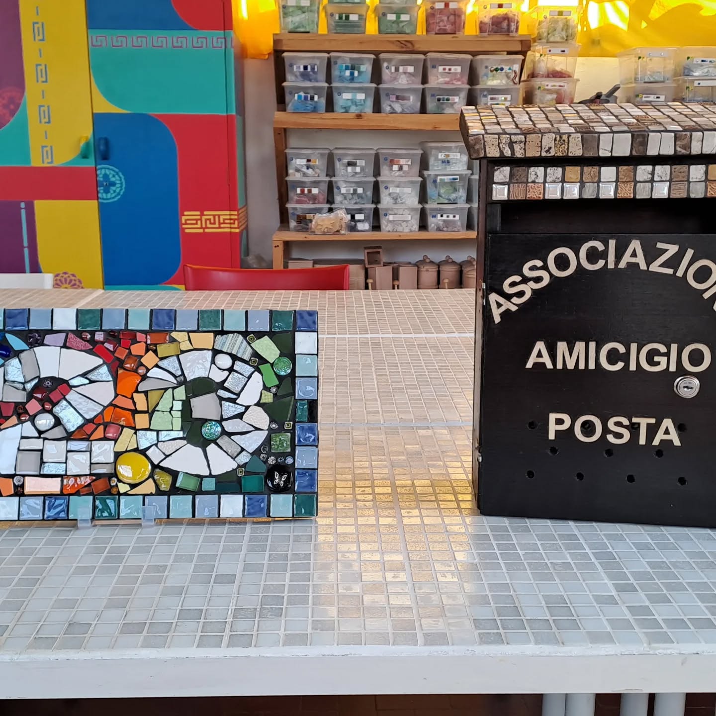 Novita' Spazio Amicigio!
Realizzato dai partecipanti dei laboratori di mosaico e falegnameria Amicigio
SPAZIO AMICIGIO Via Monte Rosa 23 Dormelletto
#spazioamicigio
#inclusione
#divertimento #associazioneluce
#inclusione #comeunamatrioska #loveamicigio
#dormelletto
#rinnovare
#inclusione #scopertadelnuovo #noncambiaremai #sostieniamicigio #belloesserediversi #amicigioforall #cstnovaravco
#noparents #vitaindipendente #amicigiodormelletto
#creativitàancheperilsociale #ilovedormelletto