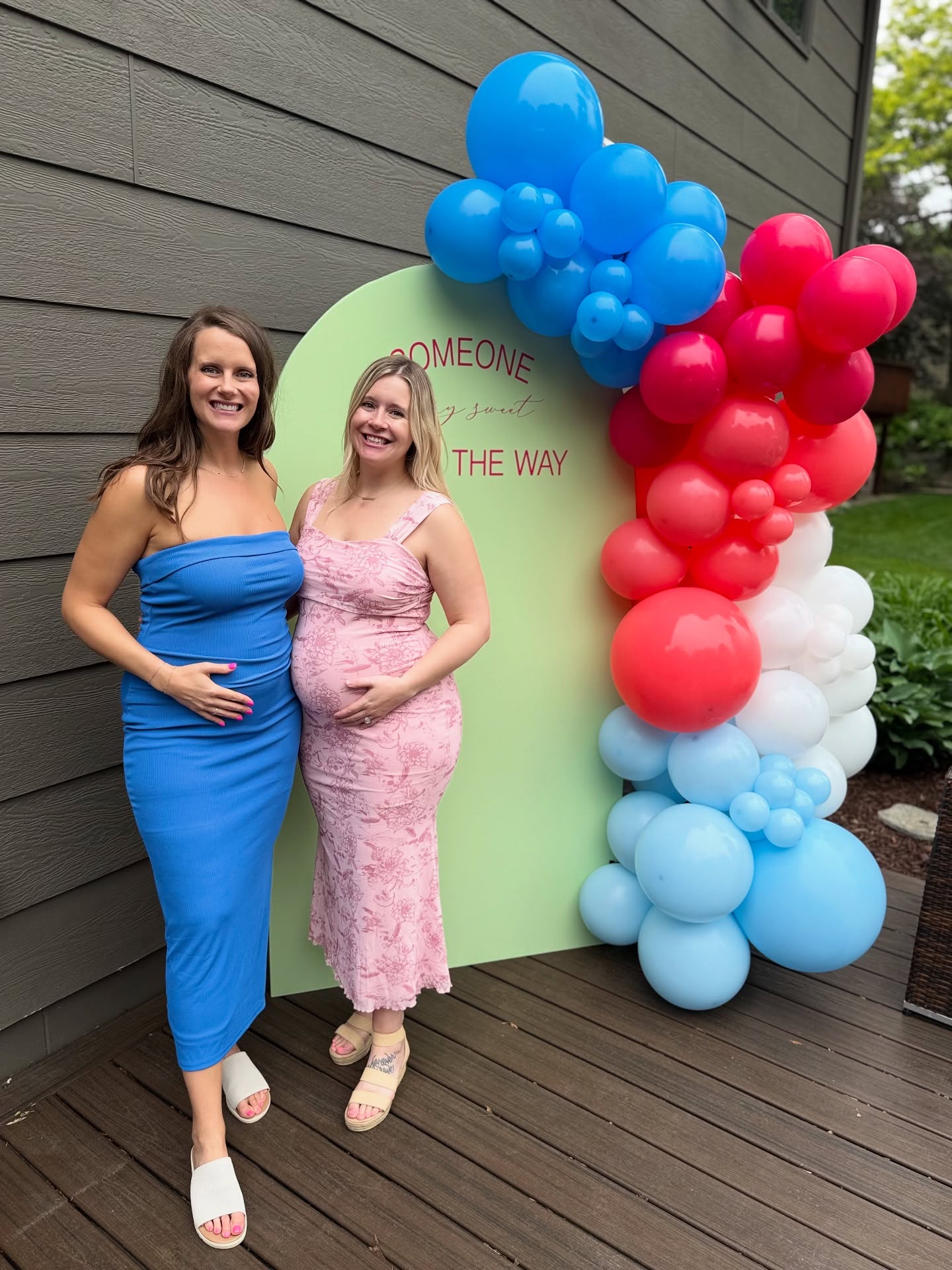 2 berry sweet babies and 2 very sweet mamas 🫐🍓
Thanks for letting us be apart of your special day!