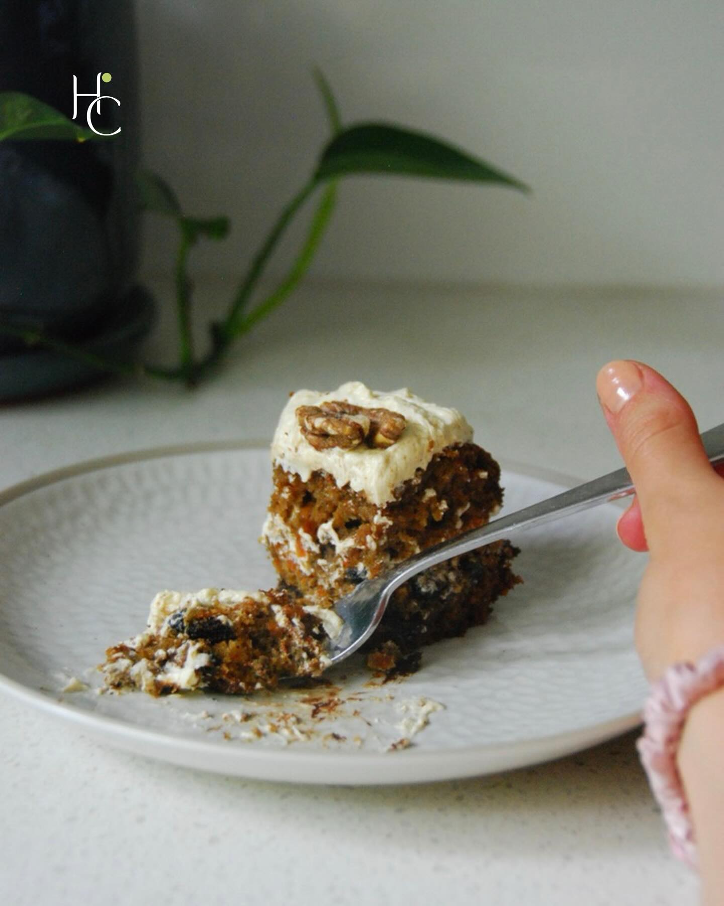 Food for the soul 🥕
A gentle reminder that no way of eating needs to be ✨perfection✨. What matters most is balance and nourishment.
And the science agrees - your overall pattern of eating matters far more than any single ingredient or meal!
Healthy eating patterns don’t need to take an “all-or-none” approach. I love cooking, and I love getting to eat gorgeous food in good company.
This is a carrot cake I made recently with heaps of spices because it brought me so much joy!
✨🥚🫚🍋🥕🥥🍁🍯🍇🍫🧈🤎🟡
Ref: https://doi.org/10.1111/joim.13333 and https://doi.org/10.3390/nu10081067
#foodisjoy #realfood #clinicalnutrition #balancednutrition