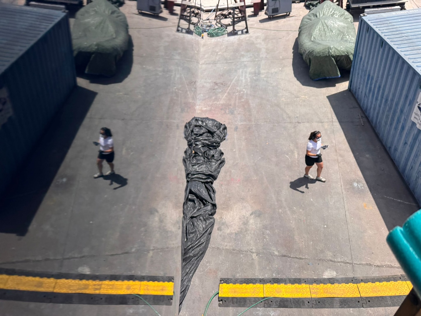 Yard Period Done ✔️
Back in the splash… almost go time.
#Deckcrew #awlcaredhull #sailyachts #stp #shipyardperiod #funtimes #summerpending #Shapedbytheseablog