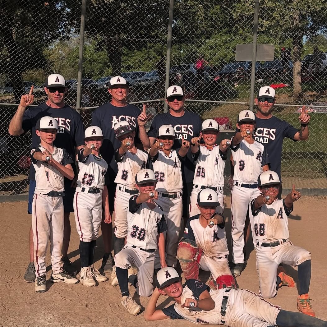 Aces 9u defeat Alpha to win the championship in the Father’s Day Tournament by a walk off hit 8-7! Let’s go Aces! 🇺🇸⚾️❤️